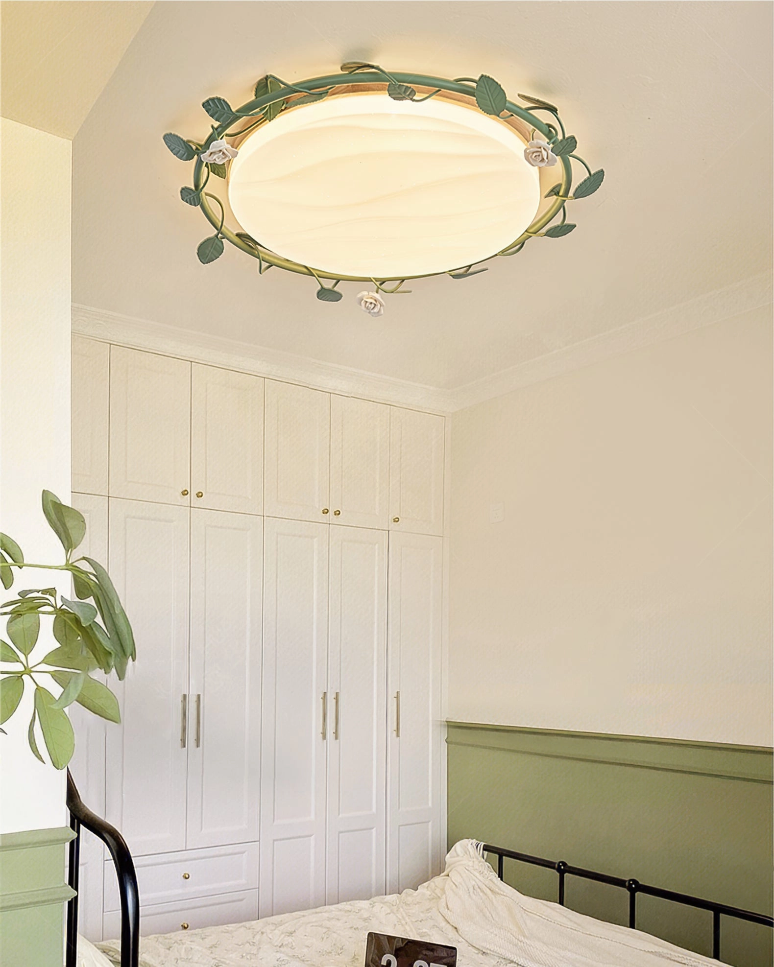 Aeyee Ceiling Lamp