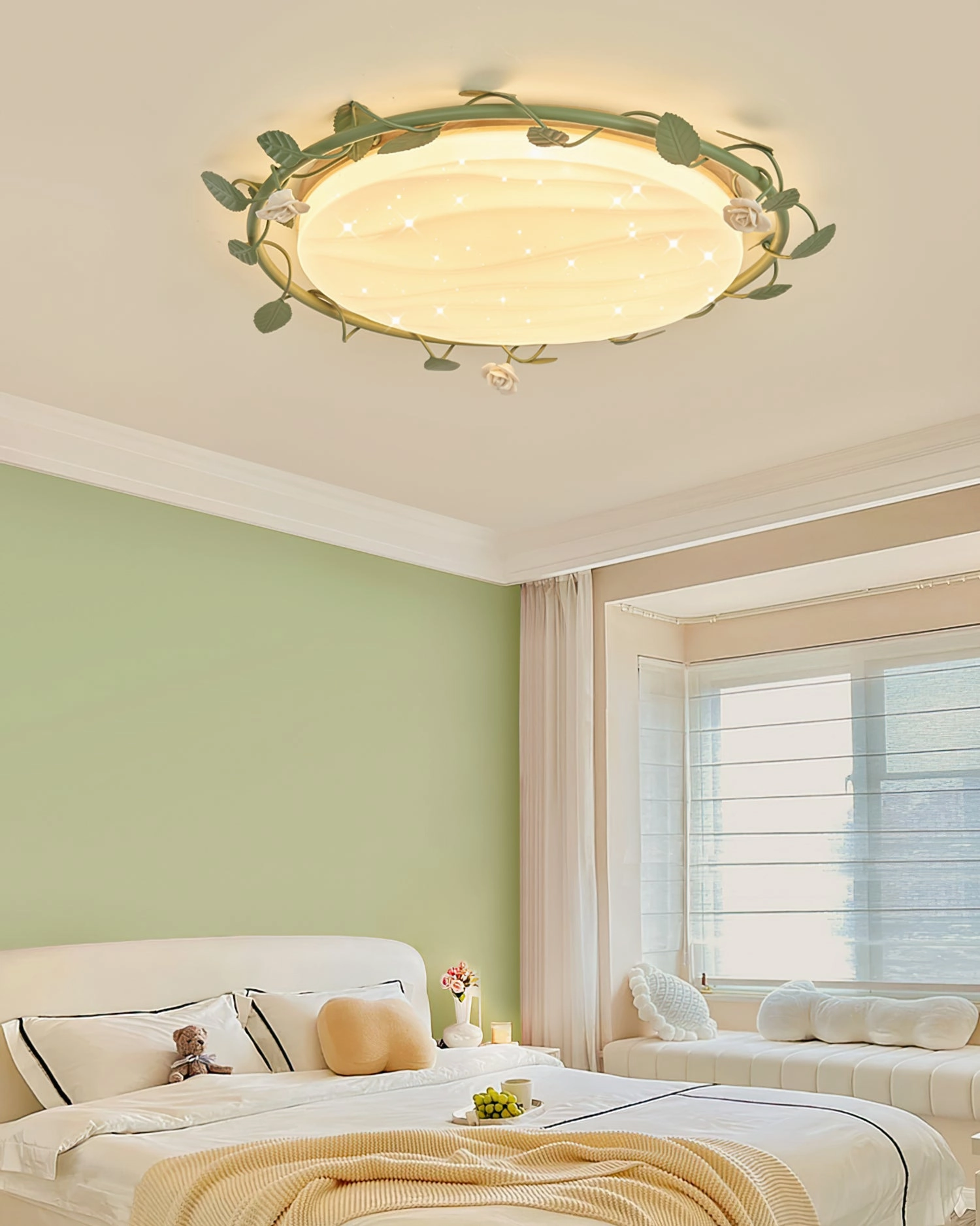 Aeyee Ceiling Lamp