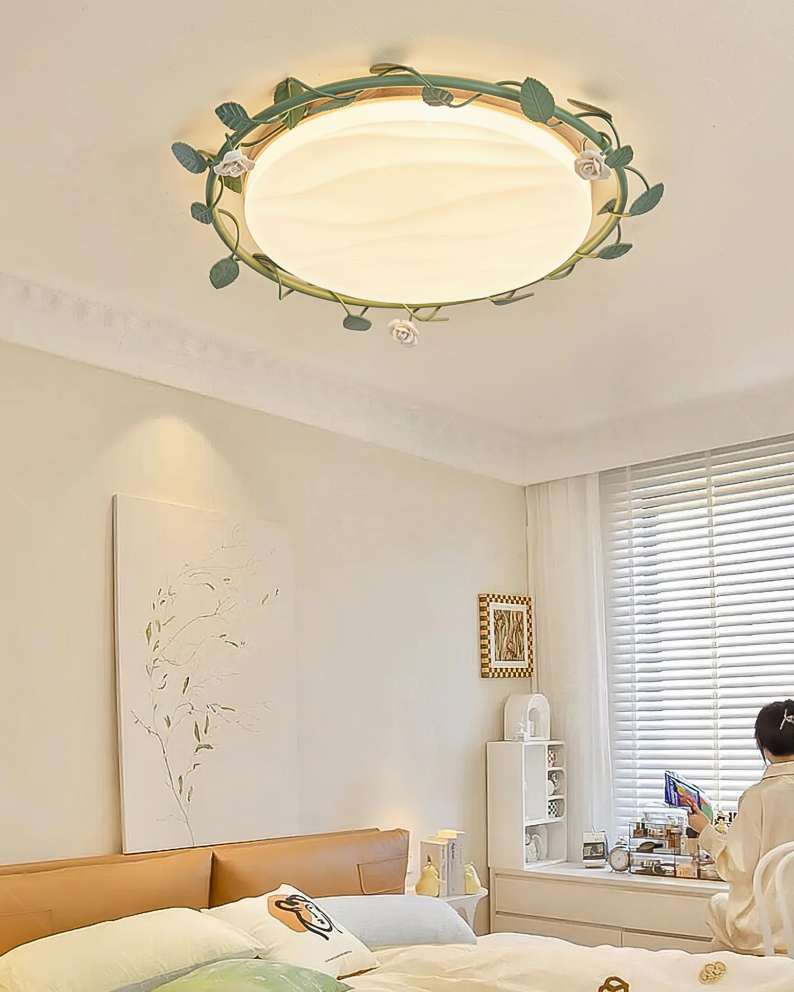 Aeyee Ceiling Lamp