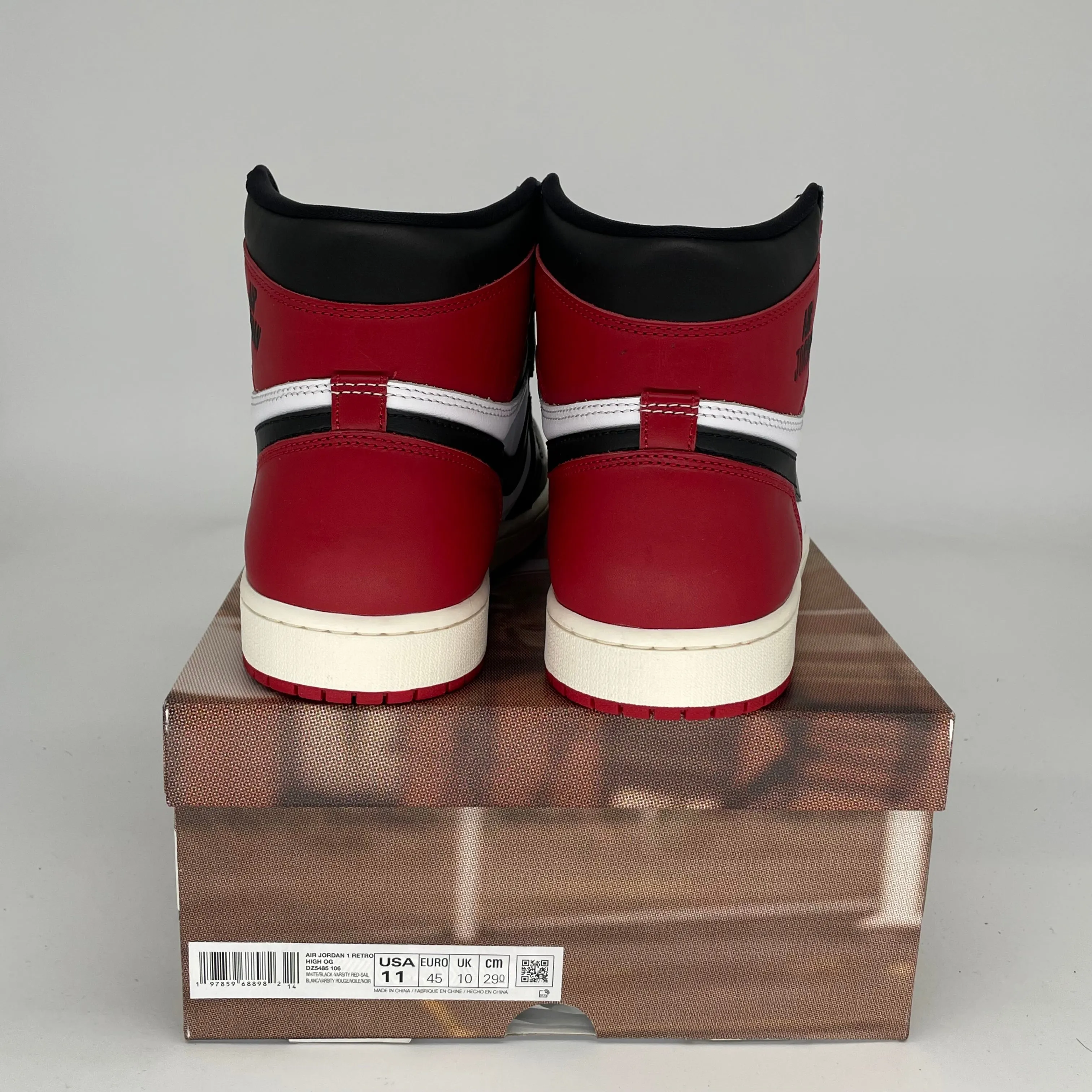 AIR JORDAN 1 BLACK TOE REIMAGINED SIZE 11 DZ5485-106