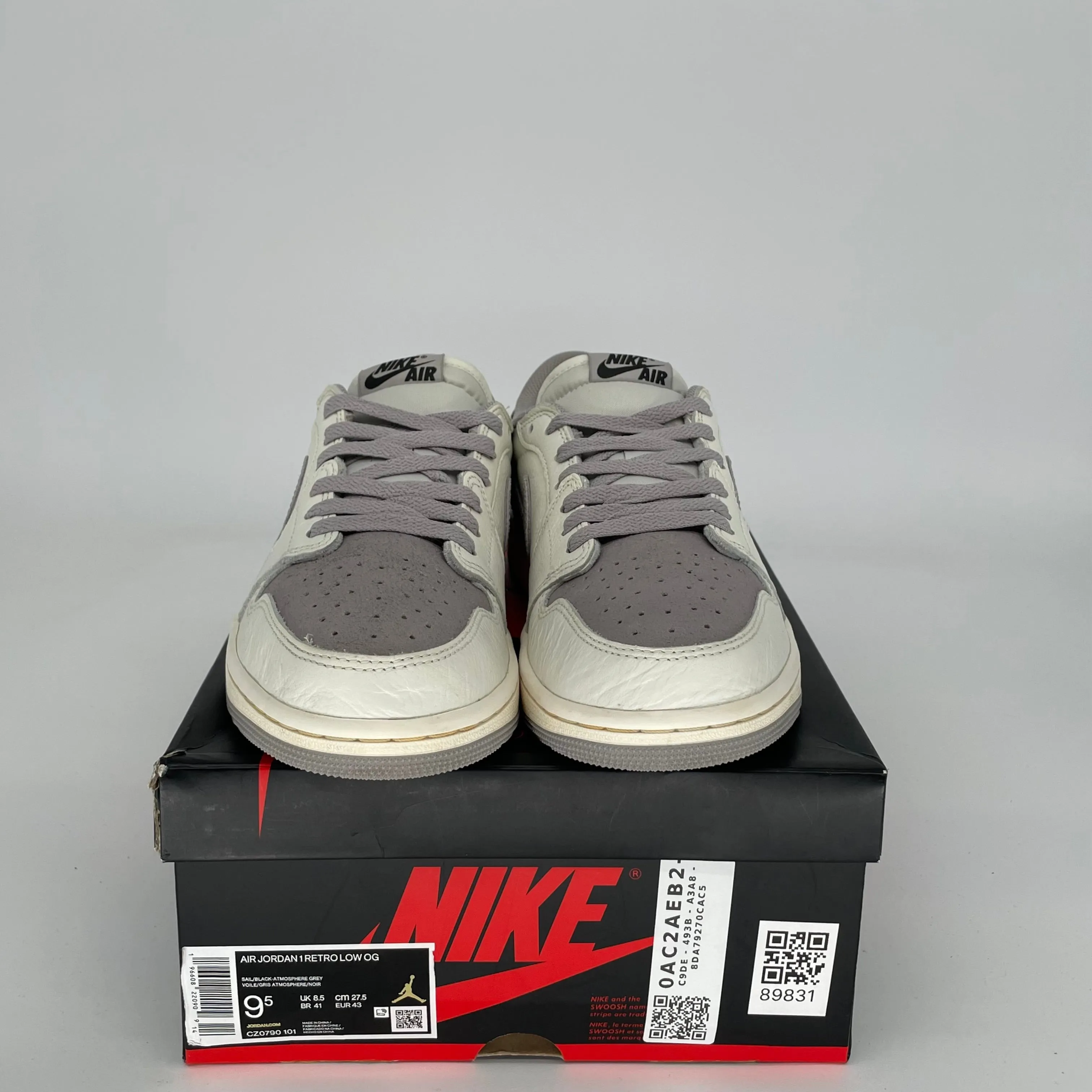AIR JORDAN 1 LOW ATMOSPHERE GREY SIZE 9.5 CZ0790-101