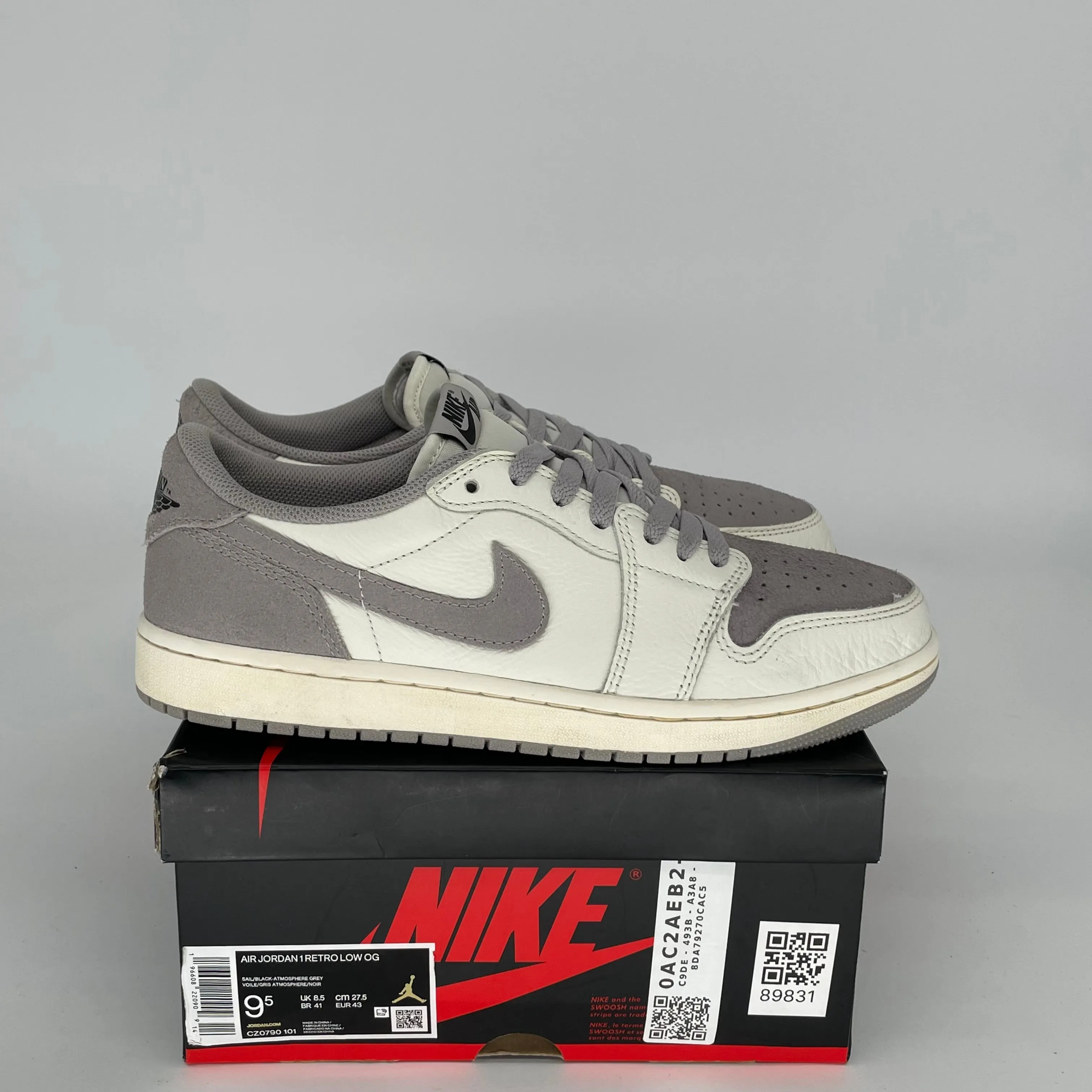 AIR JORDAN 1 LOW ATMOSPHERE GREY SIZE 9.5 CZ0790-101