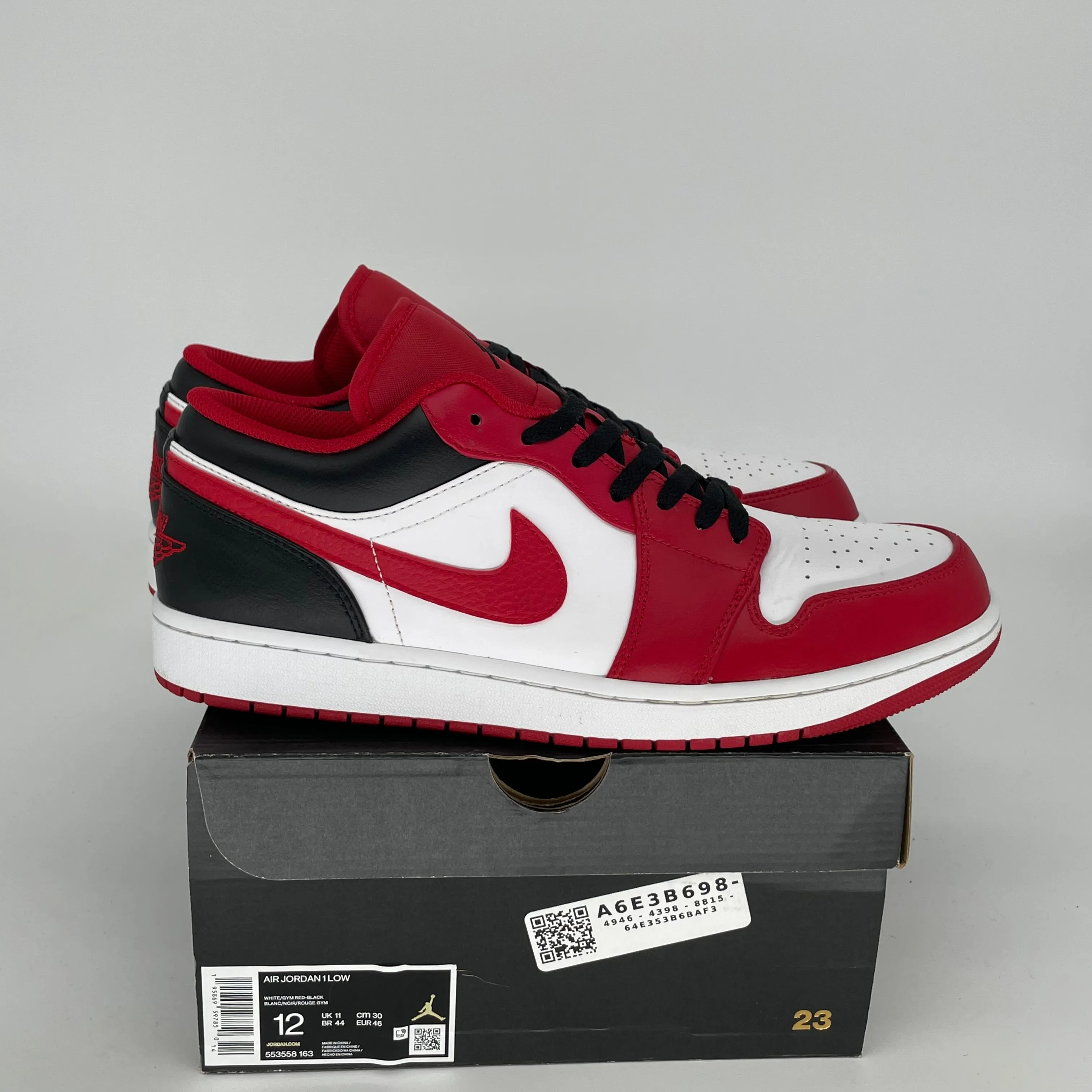 AIR JORDAN 1 LOW BULLS SIZE 12 553558-163