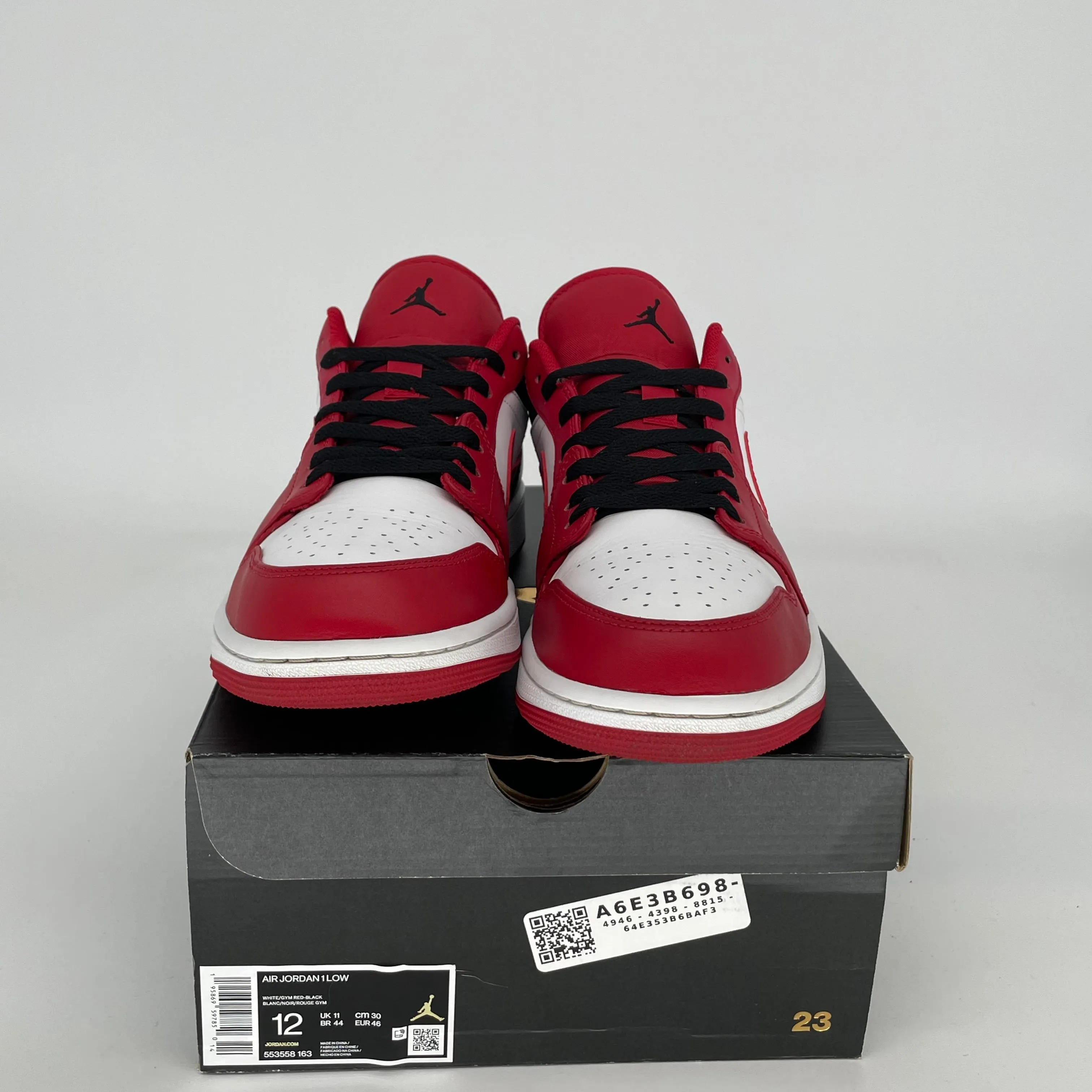 AIR JORDAN 1 LOW BULLS SIZE 12 553558-163