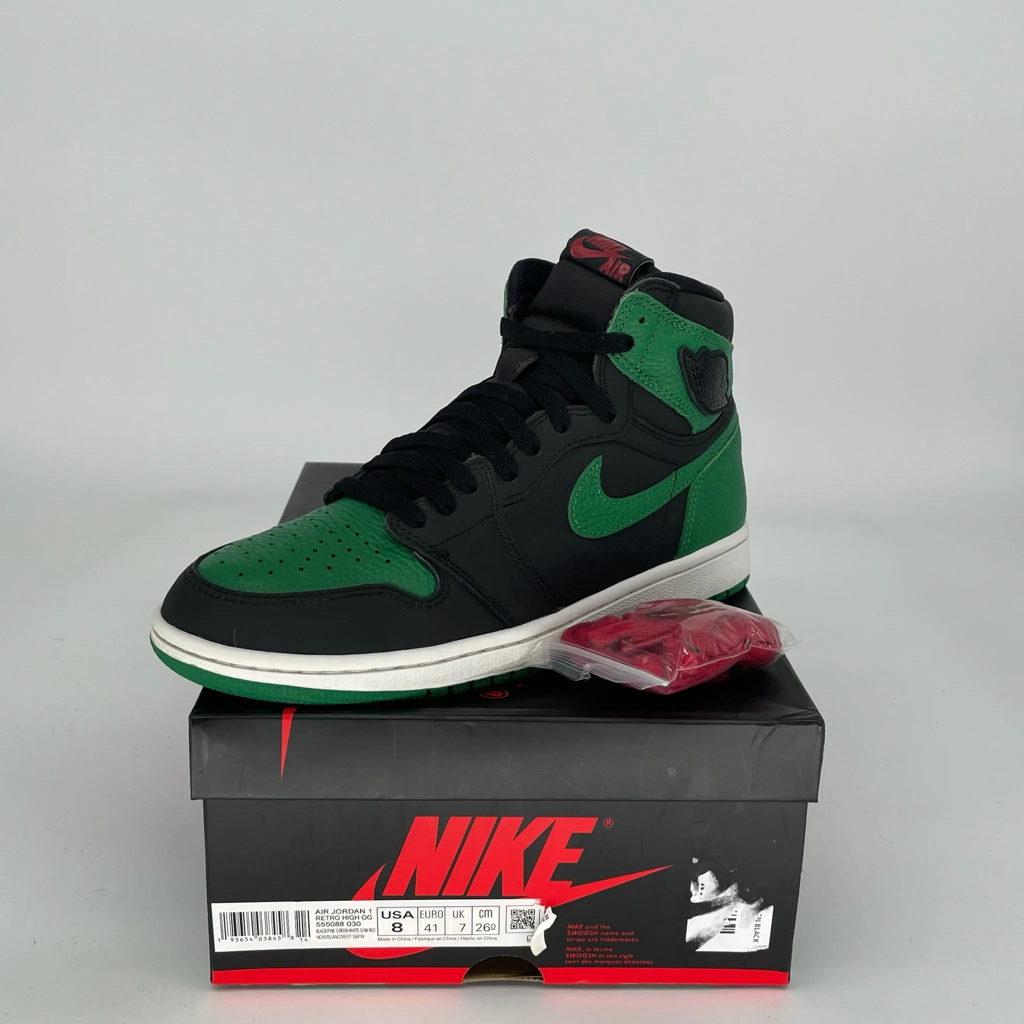 AIR JORDAN 1 PINE GREEN BLACK SIZE 8 555088-030