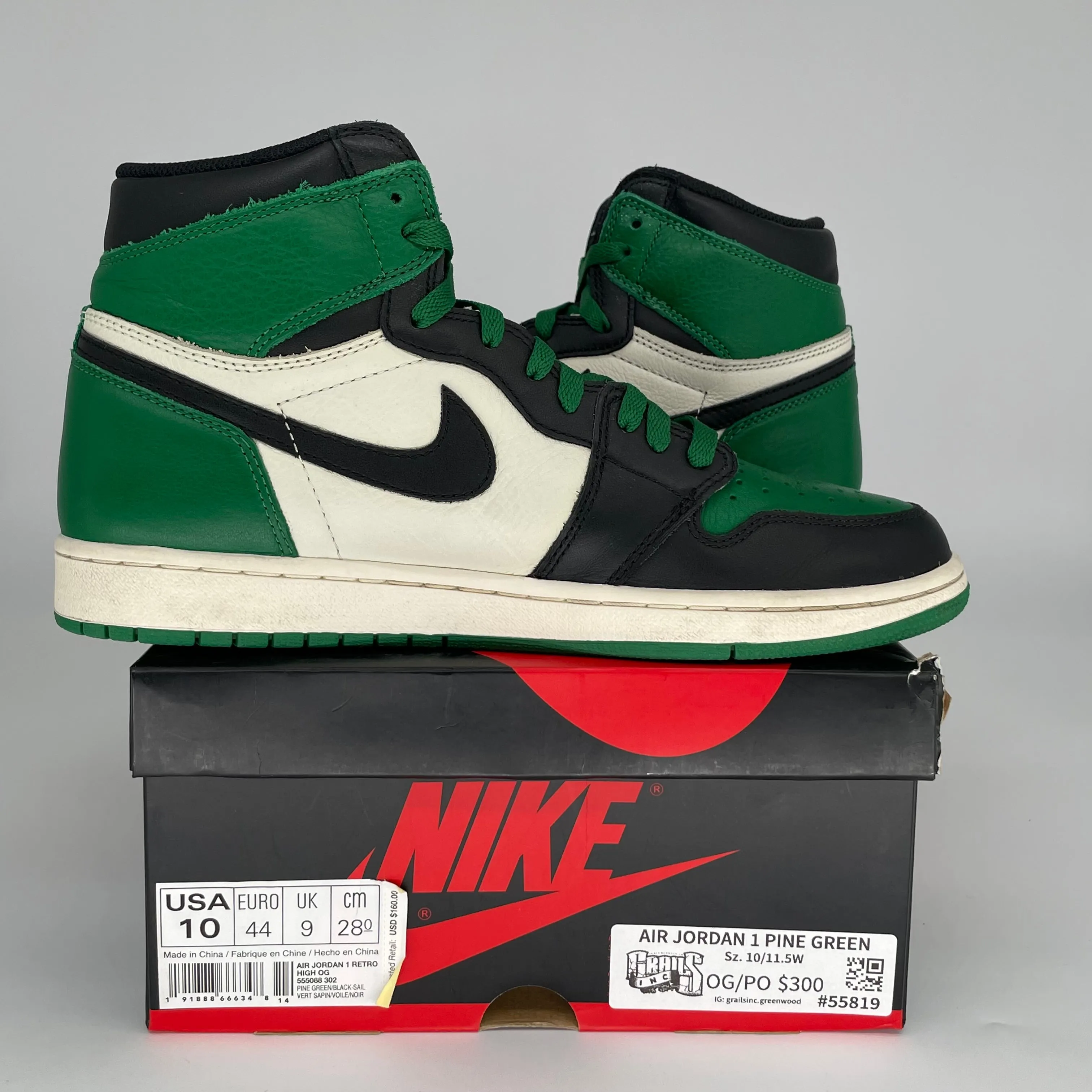 AIR JORDAN 1 PINE GREEN SIZE 10 555088-302