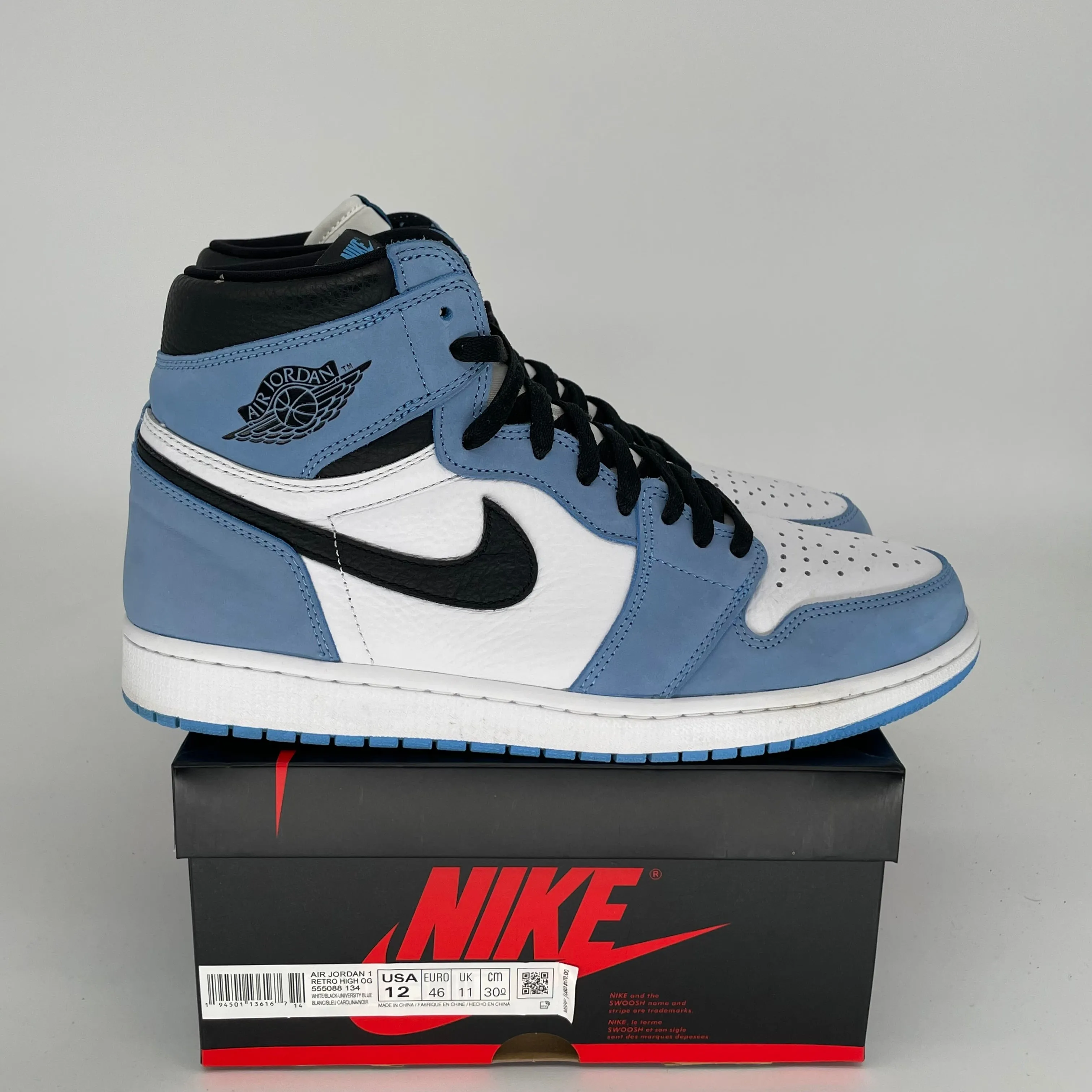 AIR JORDAN 1 UNIVERSITY BLUE SIZE 12 555088-134