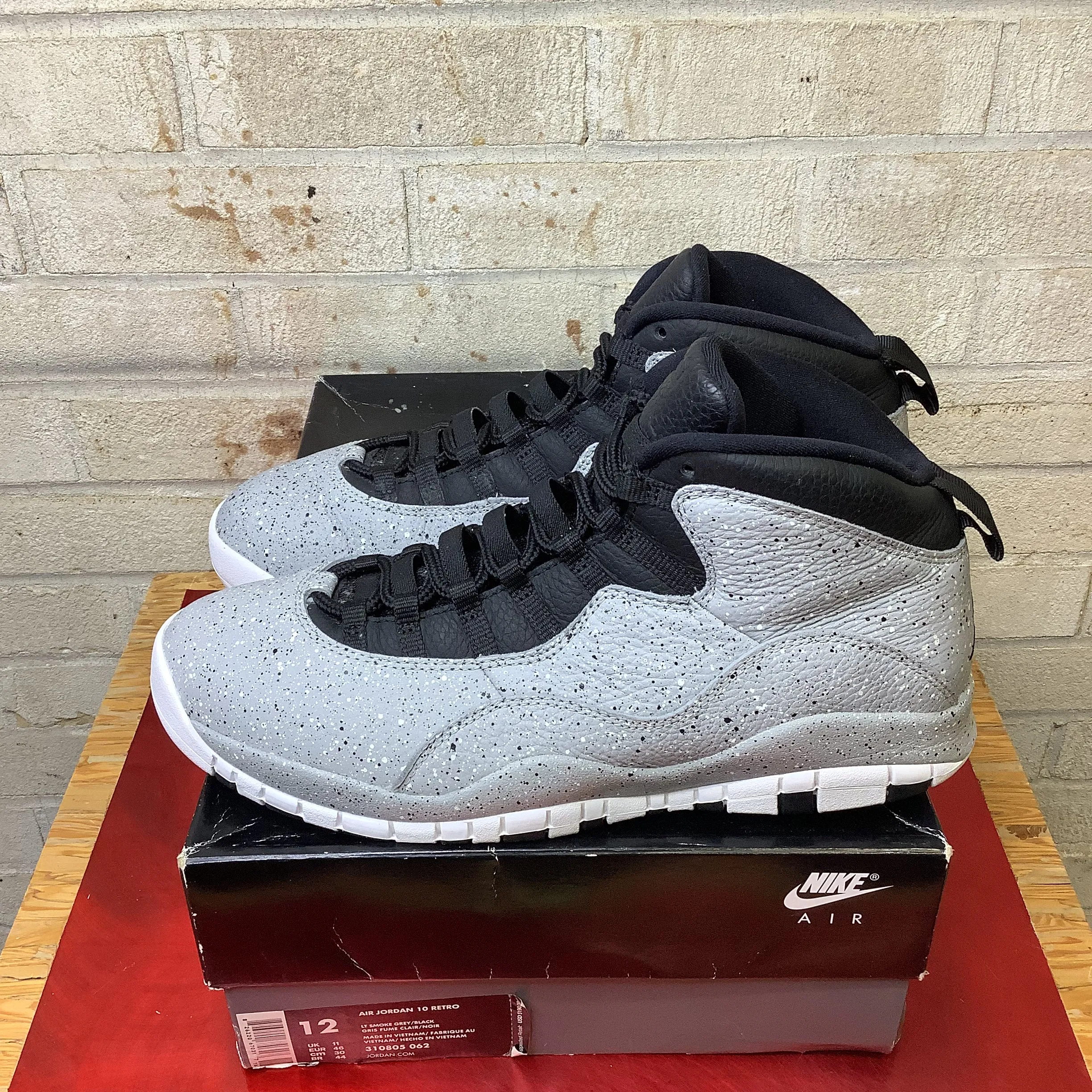 AIR JORDAN 10 LIGHT SMOKE GREY SIZE 12 310805-062