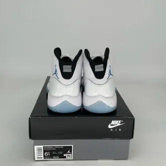 AIR JORDAN 11 LEGEND BLUE SIZE 6.5Y 378038-104