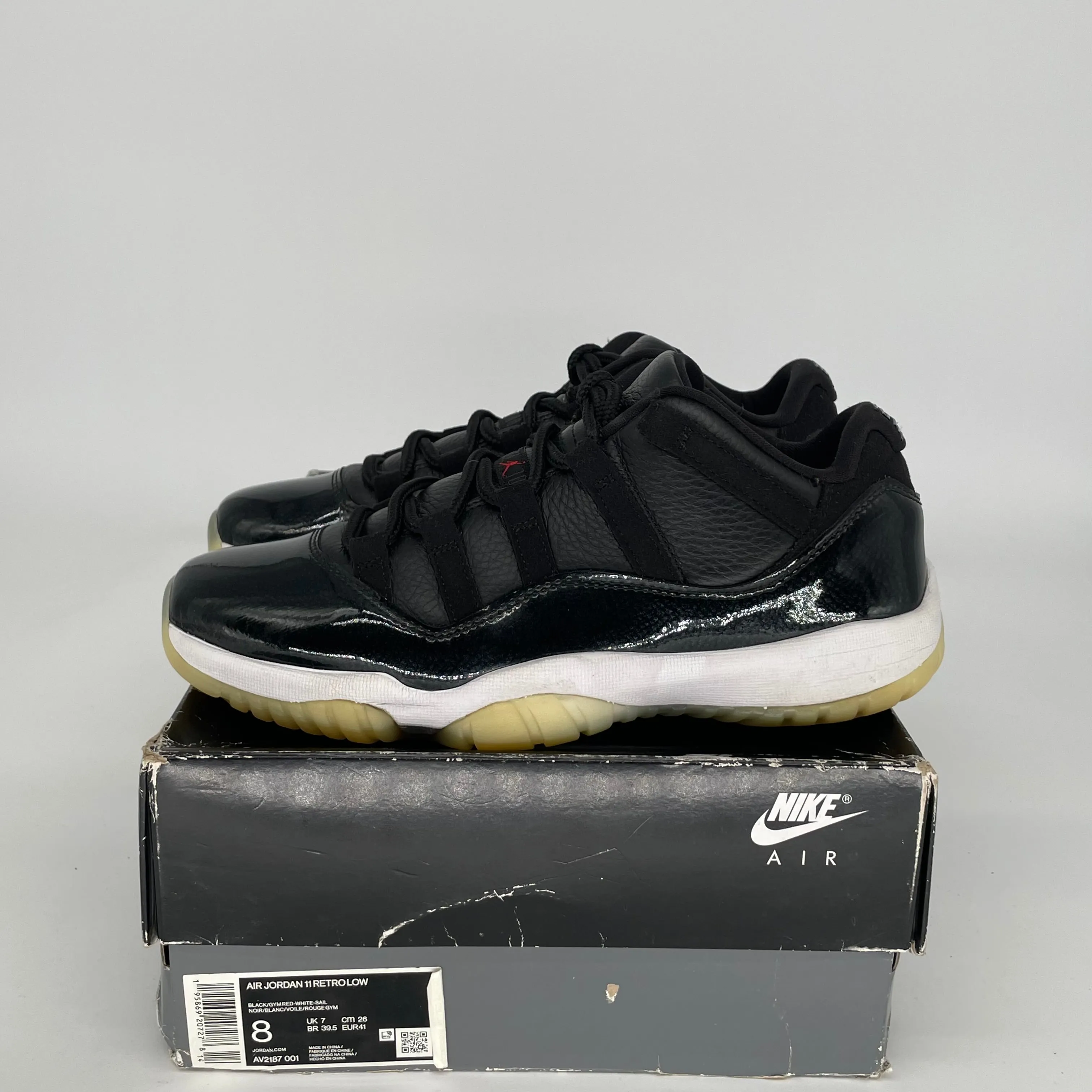 AIR JORDAN 11 LOW 72-10 SIZE 8 AV2187-001
