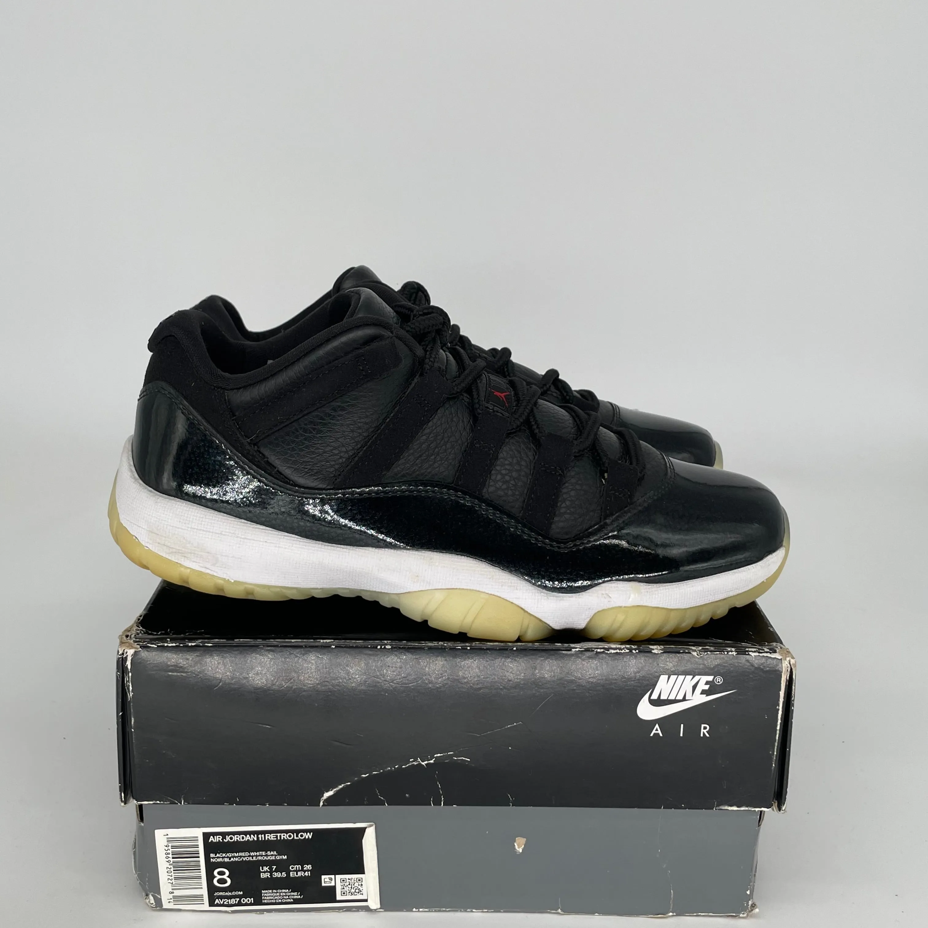 AIR JORDAN 11 LOW 72-10 SIZE 8 AV2187-001