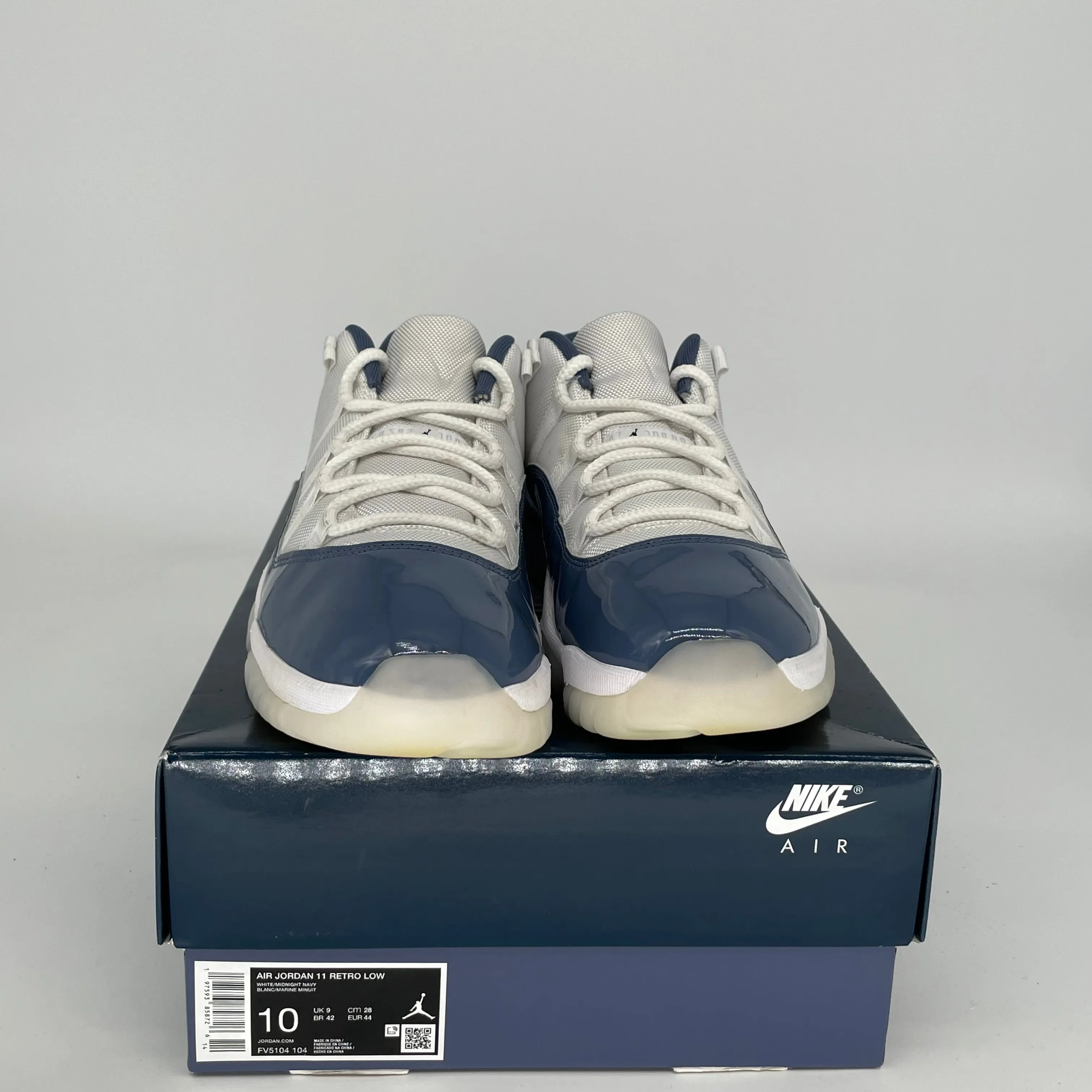 AIR JORDAN 11 LOW DIFFUSED BLUE SIZE 10 FV5104-104