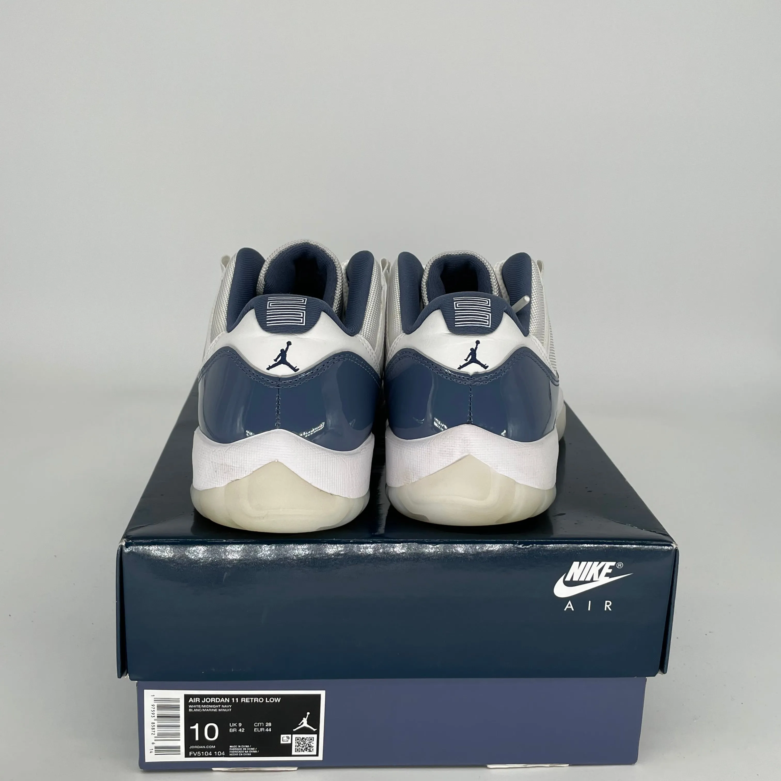 AIR JORDAN 11 LOW DIFFUSED BLUE SIZE 10 FV5104-104