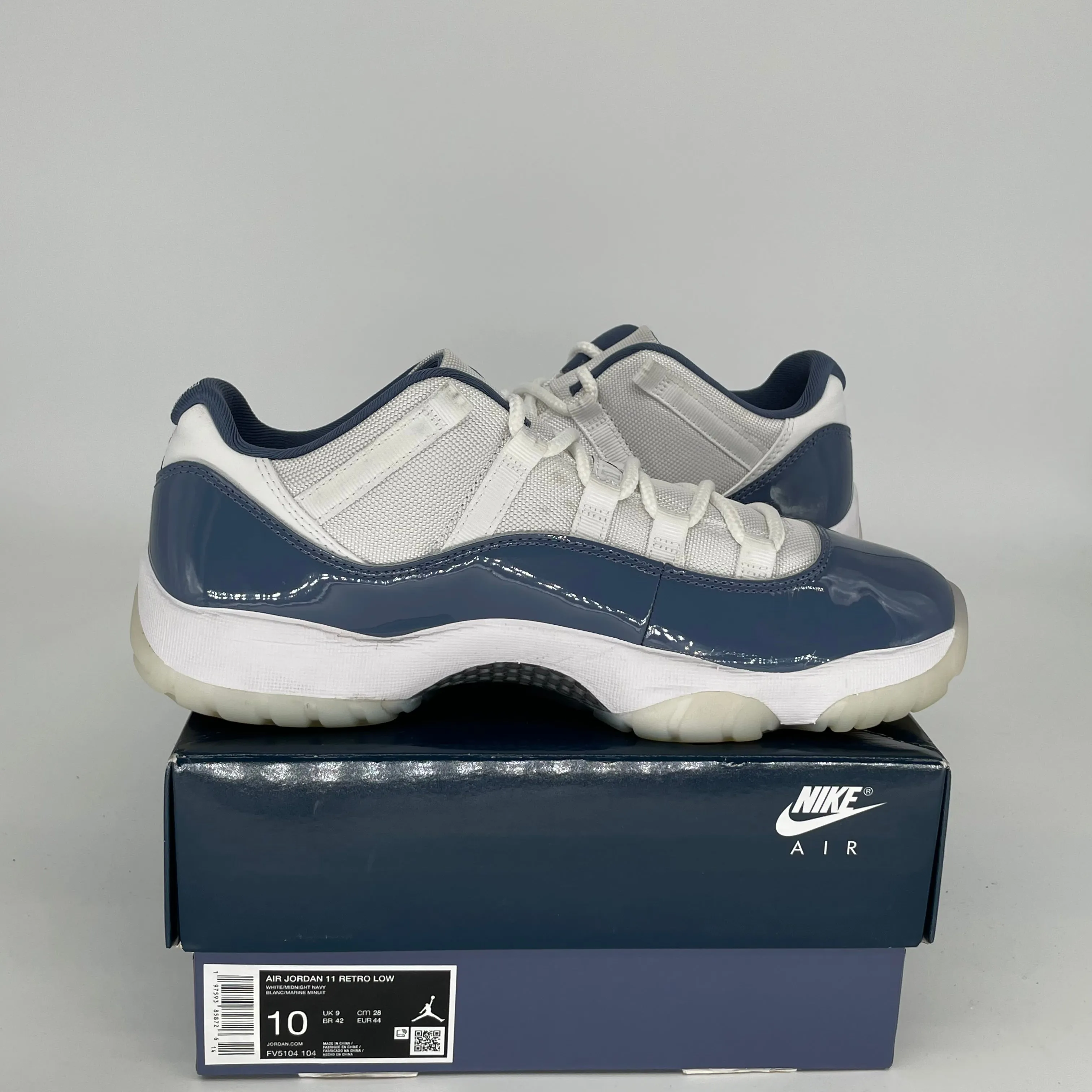 AIR JORDAN 11 LOW DIFFUSED BLUE SIZE 10 FV5104-104