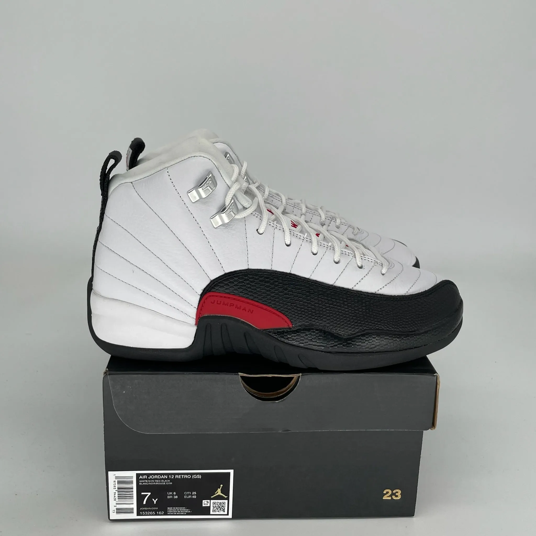 AIR JORDAN 12 TAXI FLIP SIZE 7Y 153265-162