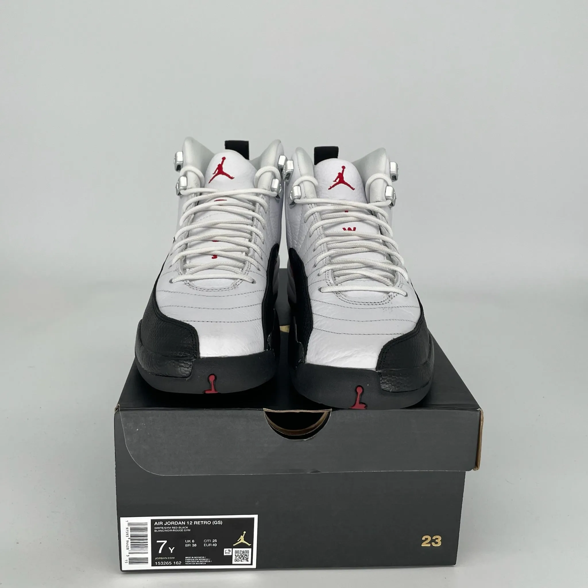 AIR JORDAN 12 TAXI FLIP SIZE 7Y 153265-162