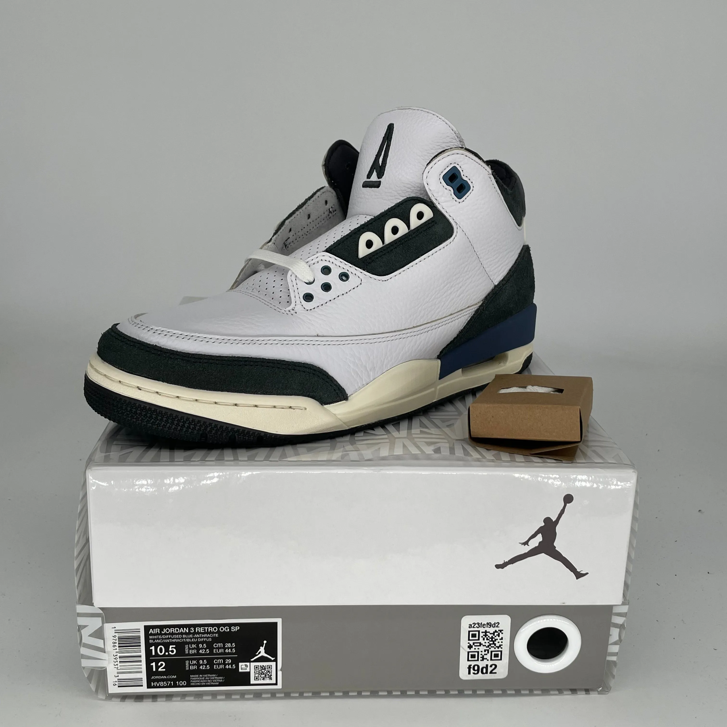 AIR JORDAN 3 A MA MANIERE DIFFUSED BLUE SIZE 10.5 HV8571-100