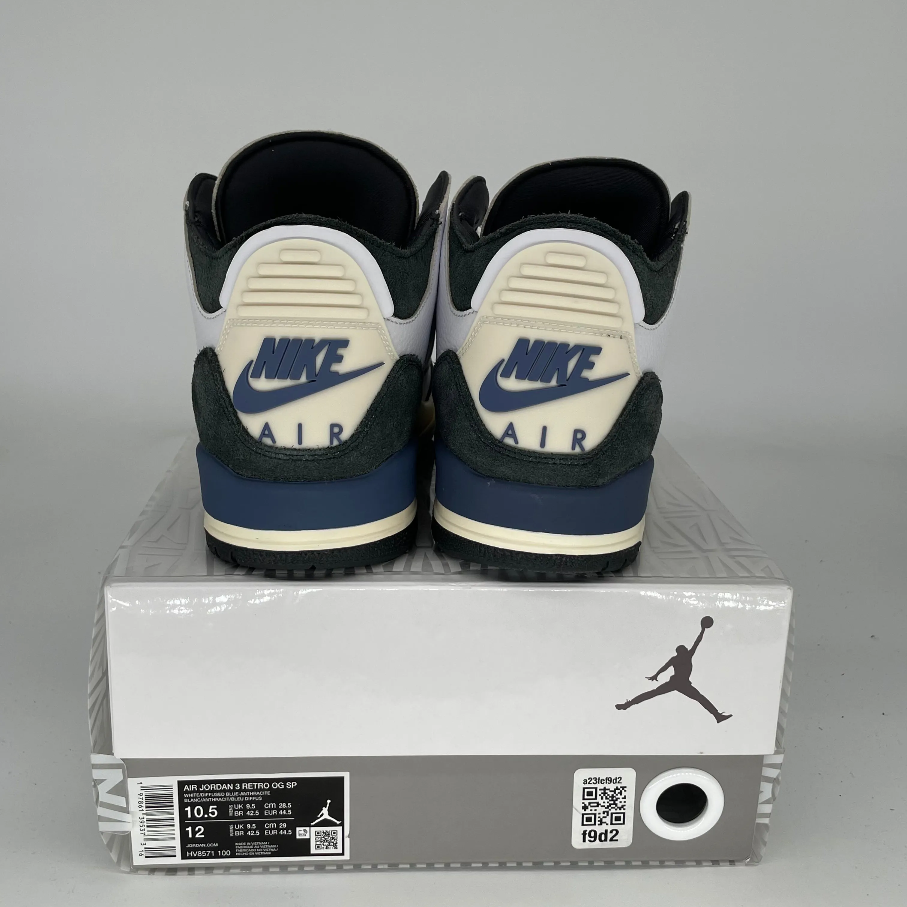 AIR JORDAN 3 A MA MANIERE DIFFUSED BLUE SIZE 10.5 HV8571-100