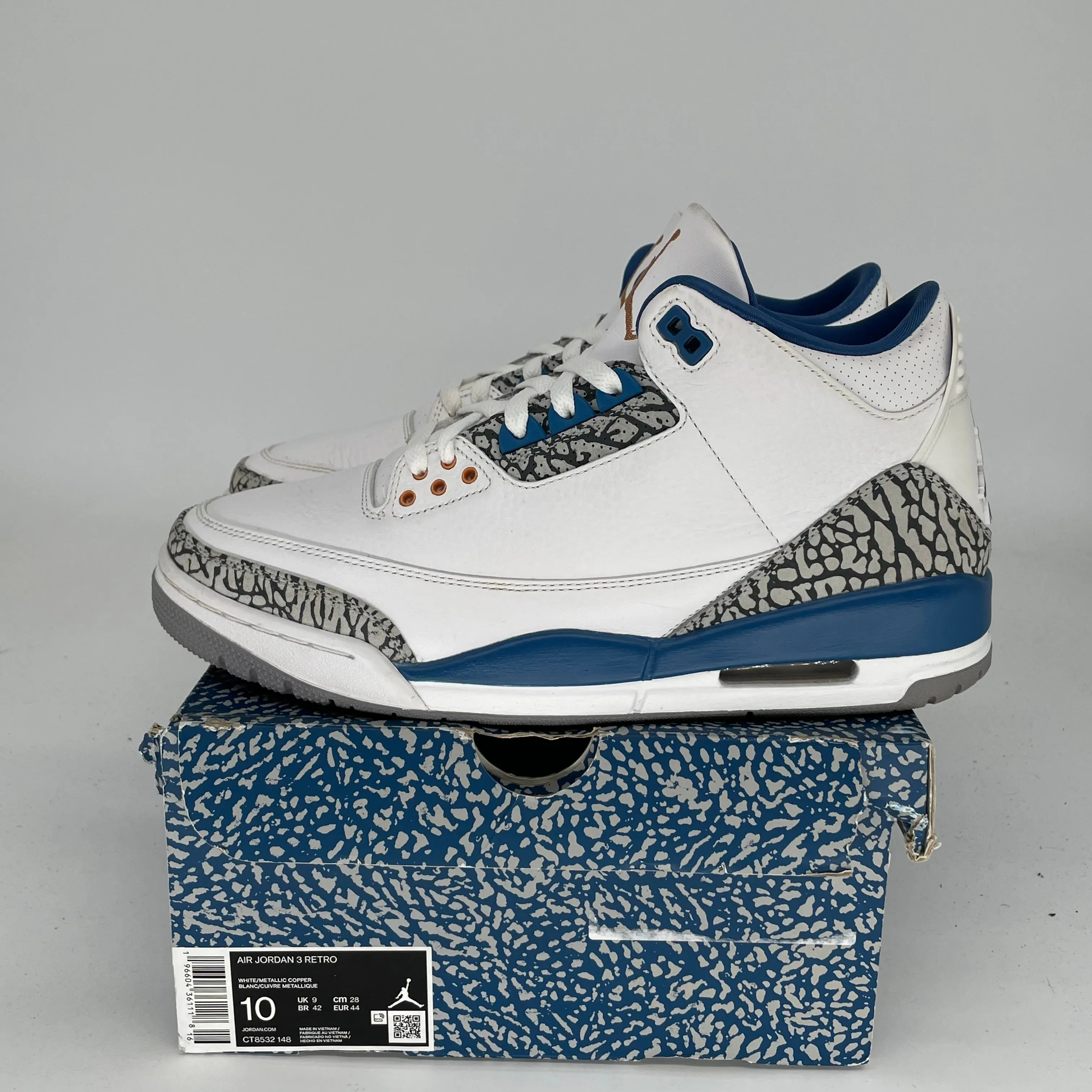 AIR JORDAN 3 WIZARDS SIZE 10 CT8532-148