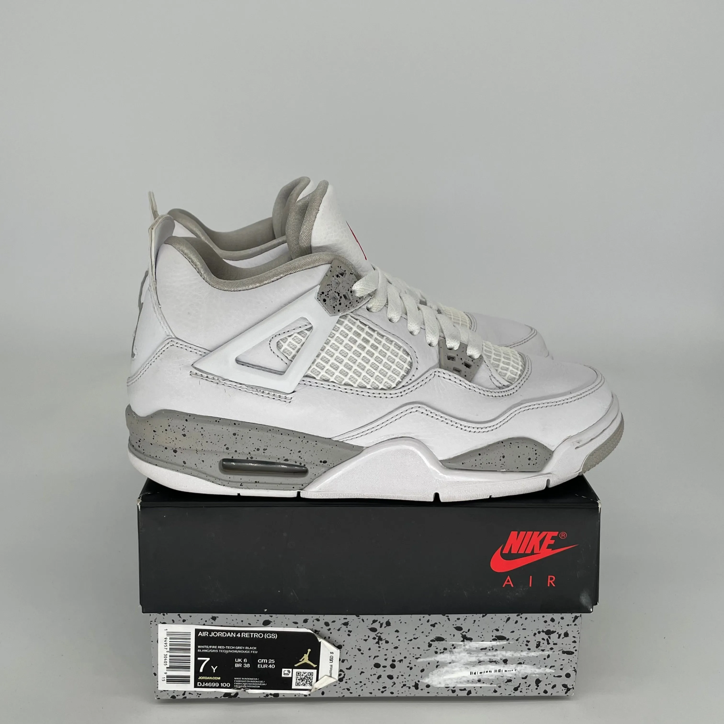 AIR JORDAN 4 WHITE OREO SIZE 7Y DJ4699-100