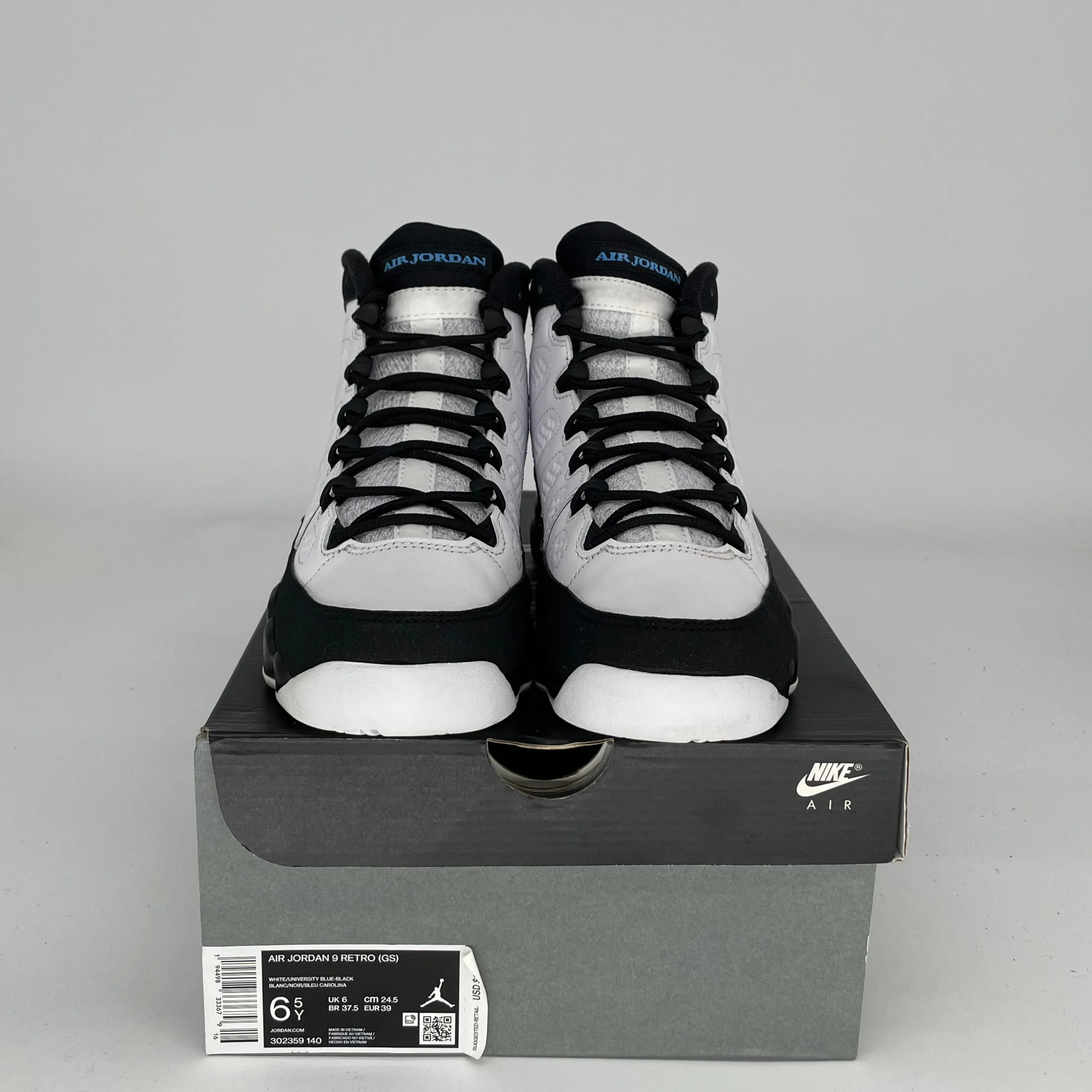 AIR JORDAN 9 UNIVERSITY BLUE SIZE 6.5Y 302359-140