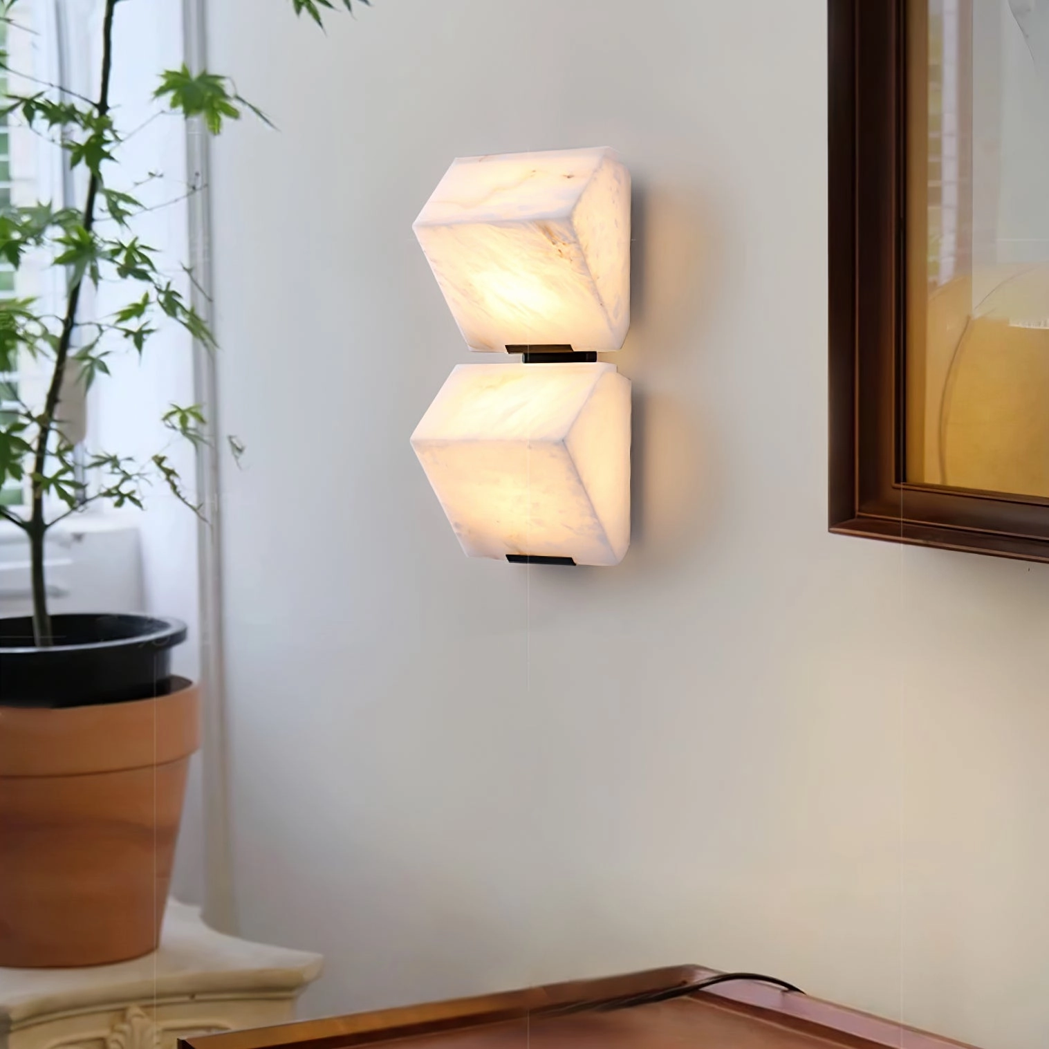 Alabaster Staircase Wall Lamp