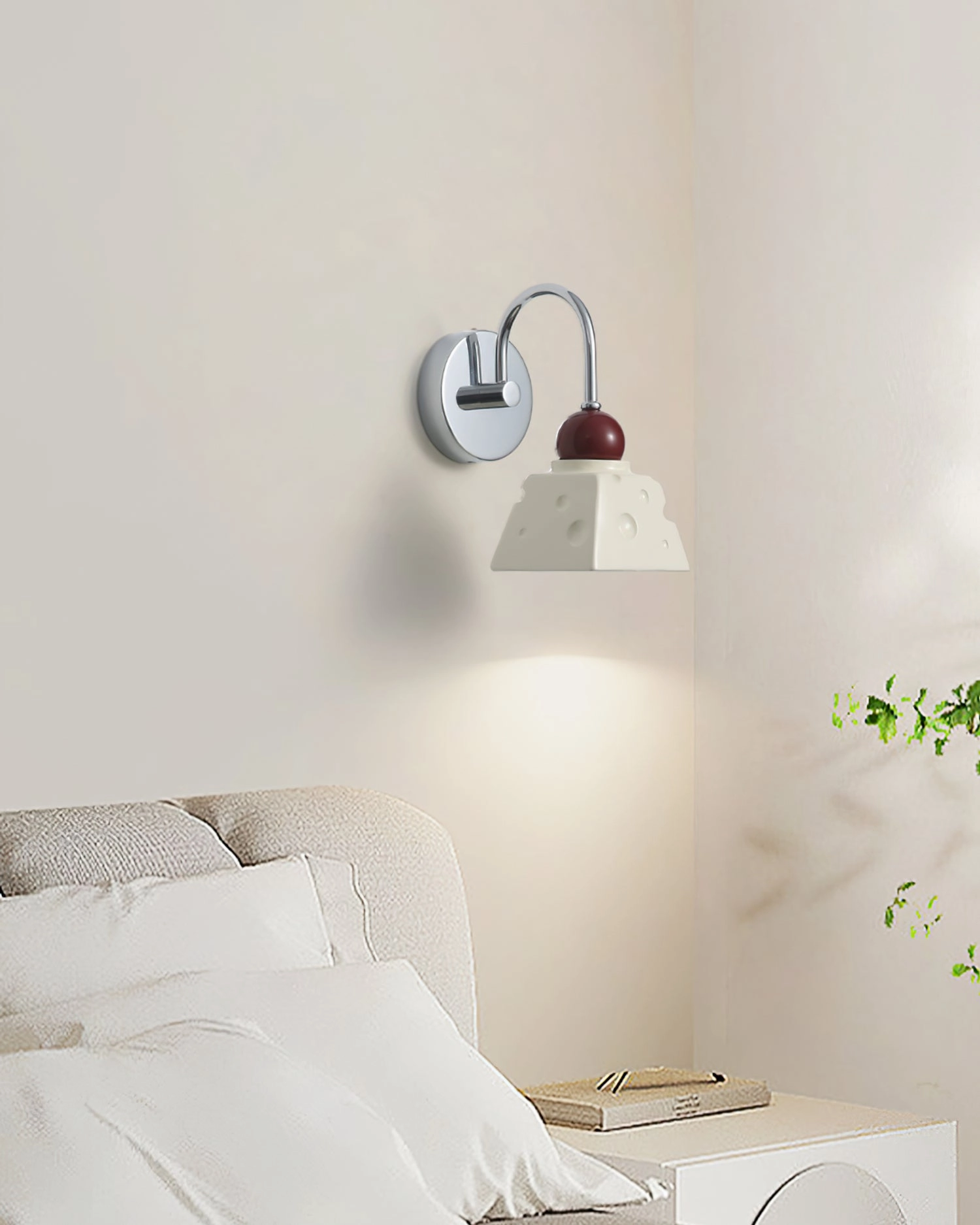 Alma Wall Light