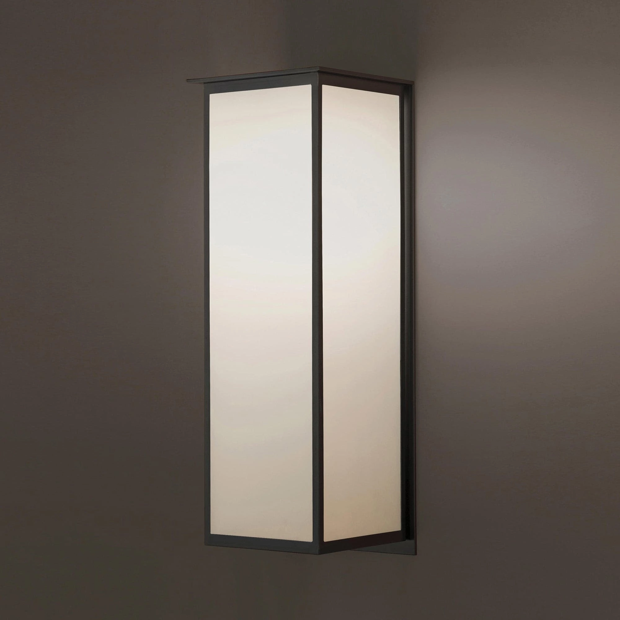 Amsel Outdoor Wall Lamp
