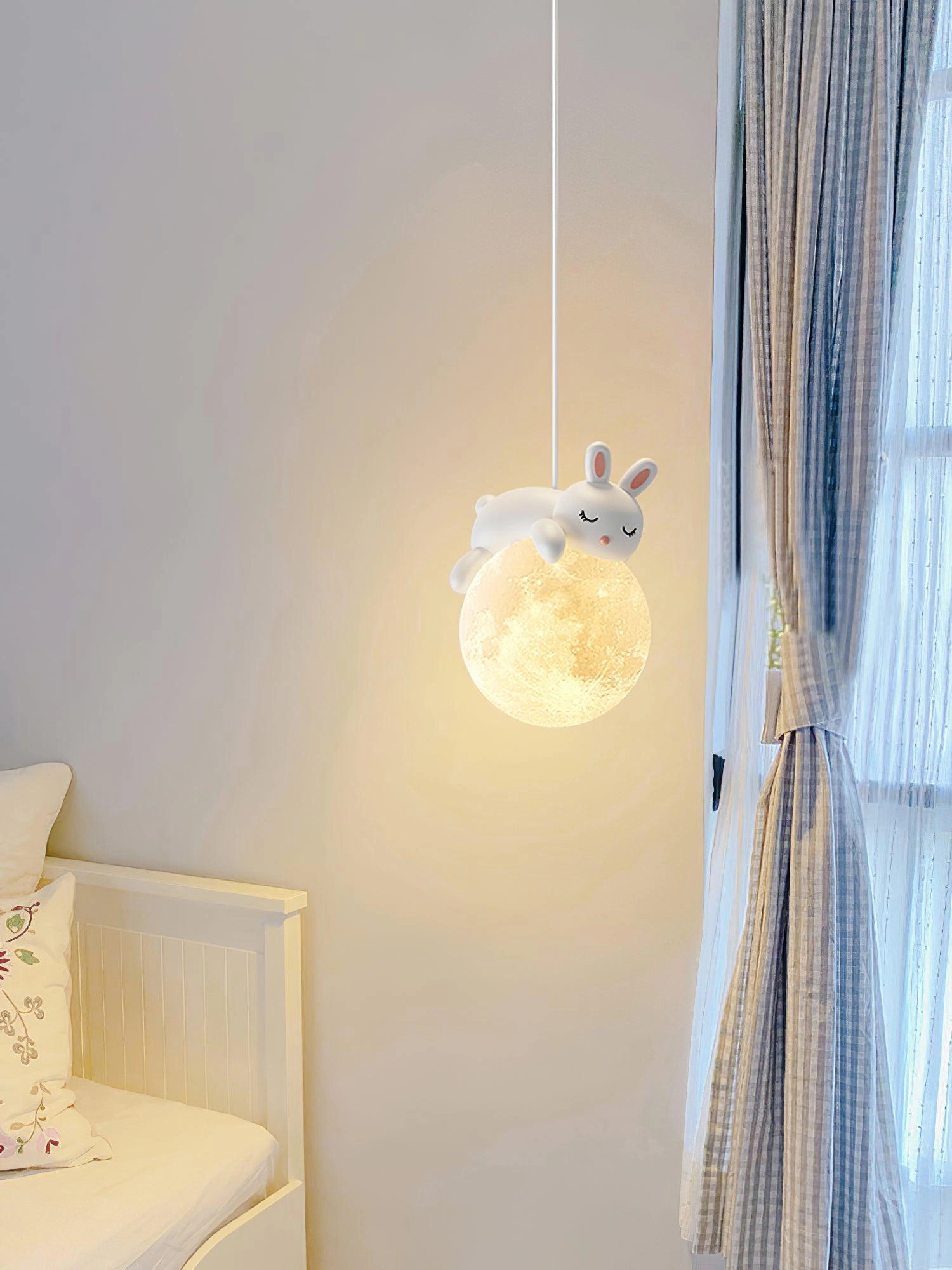 Animal Sleeping Pendant Lamp