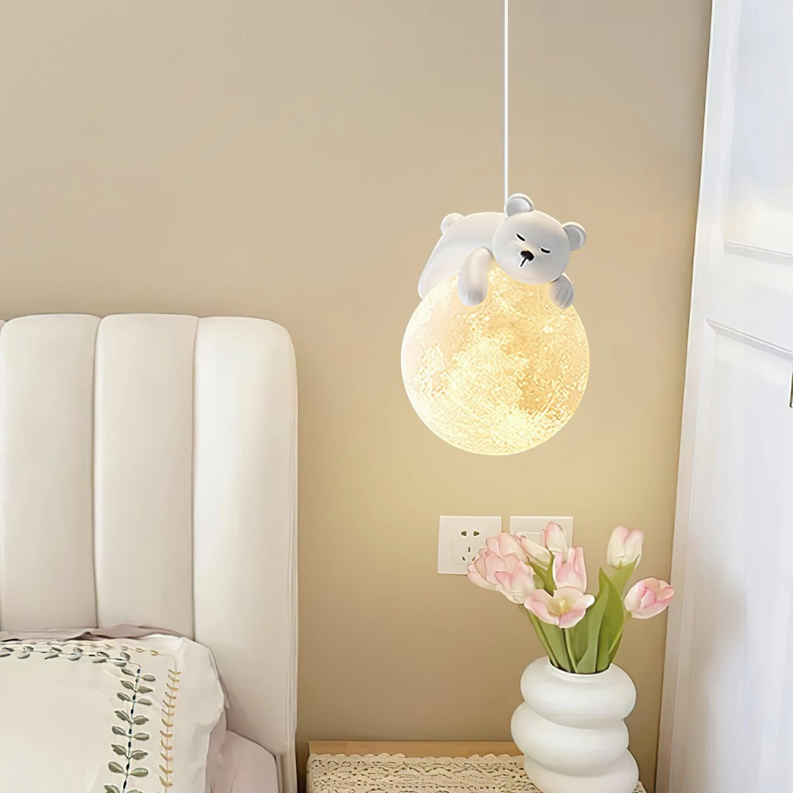 Animal Sleeping Pendant Lamp