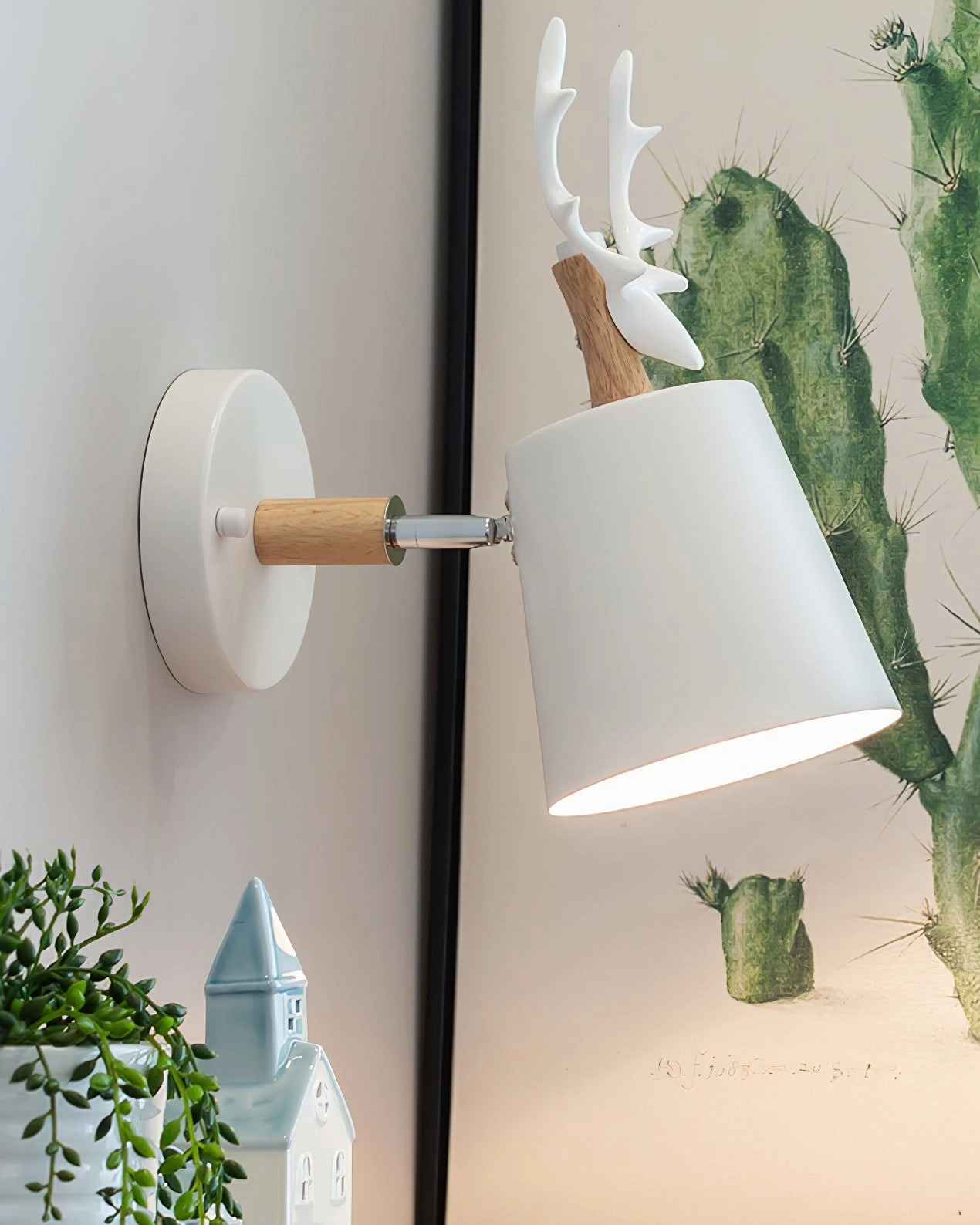 Antler Wall Lamp