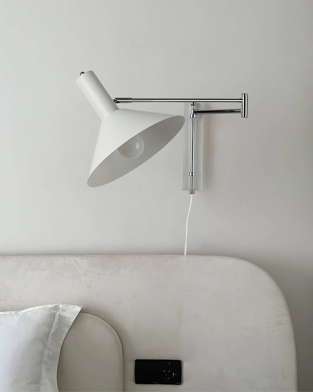 Anvia Plug In Wall Lamp