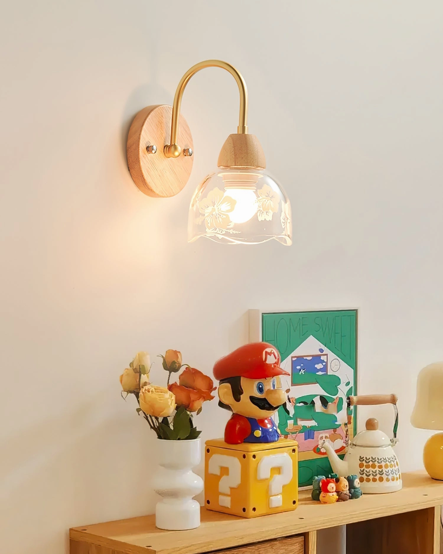 Armed Wall Lamp