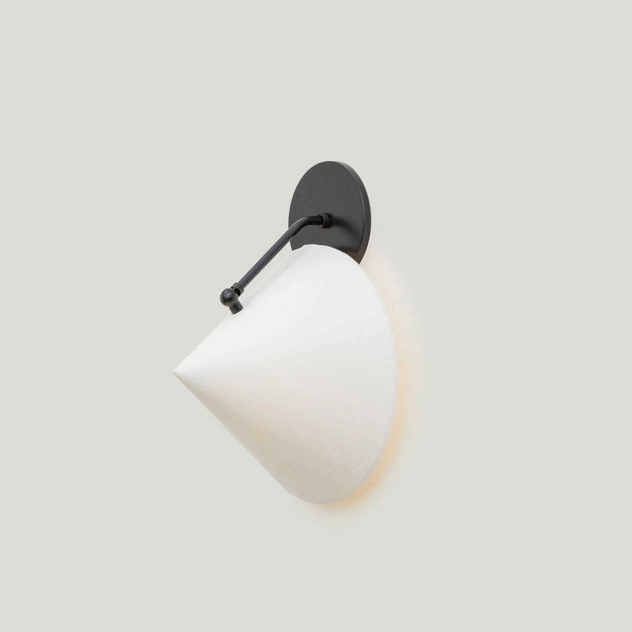 Arno Wall Light