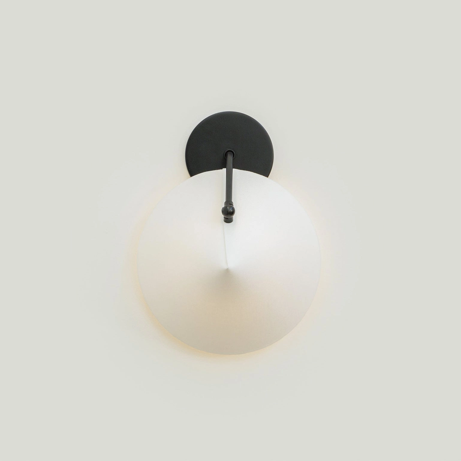 Arno Wall Light