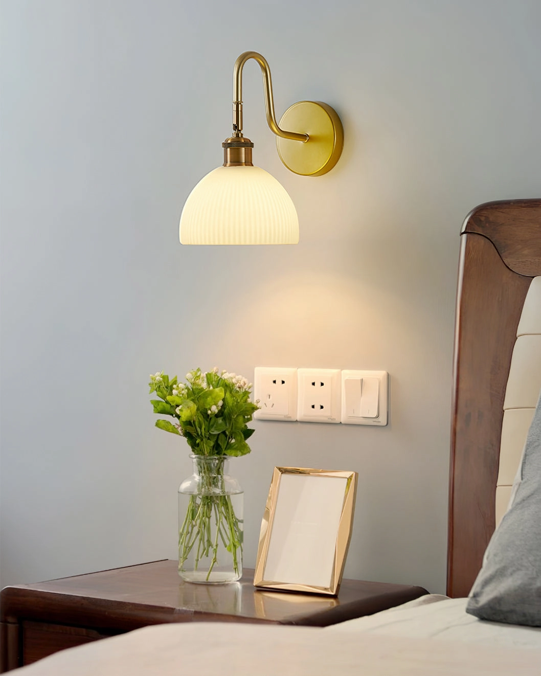 Arren Wall Lamp