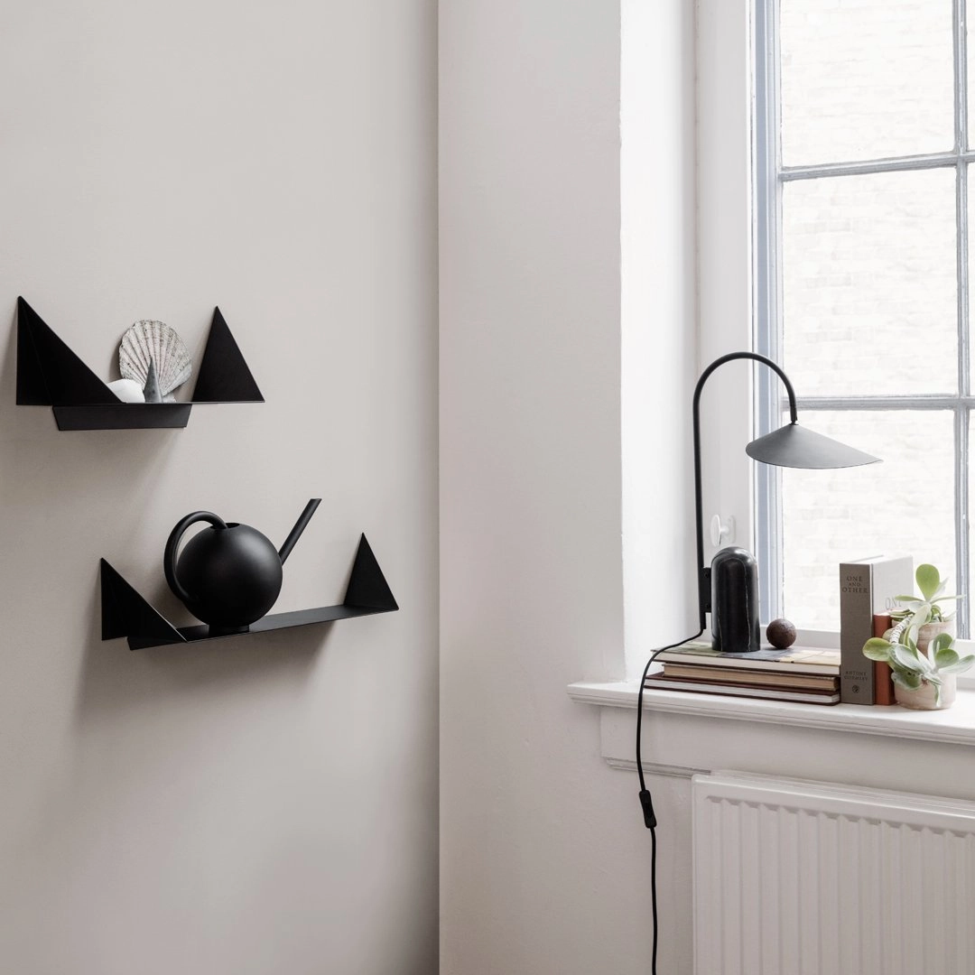 Arum Table Lamp
