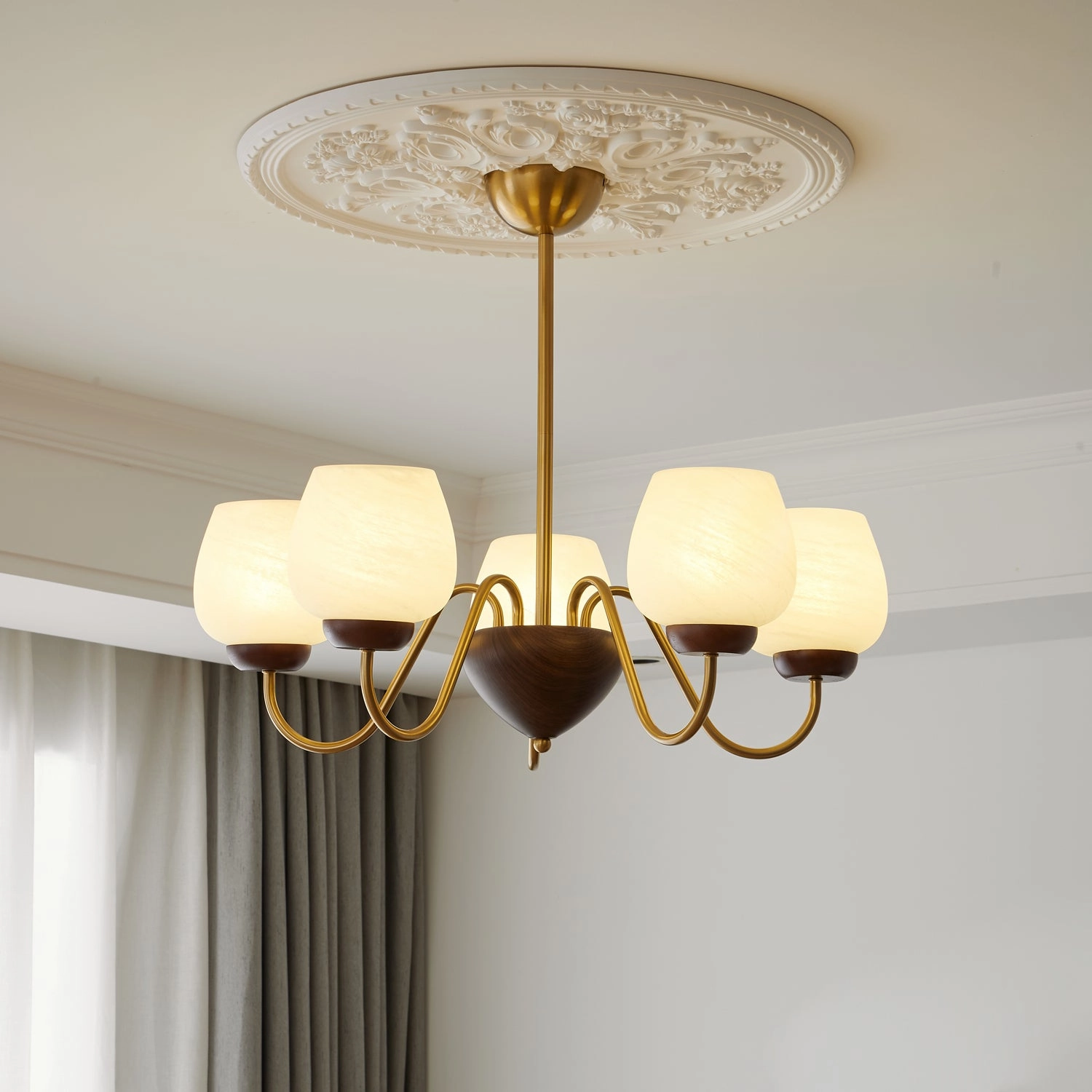 Aurorium Chandelier
