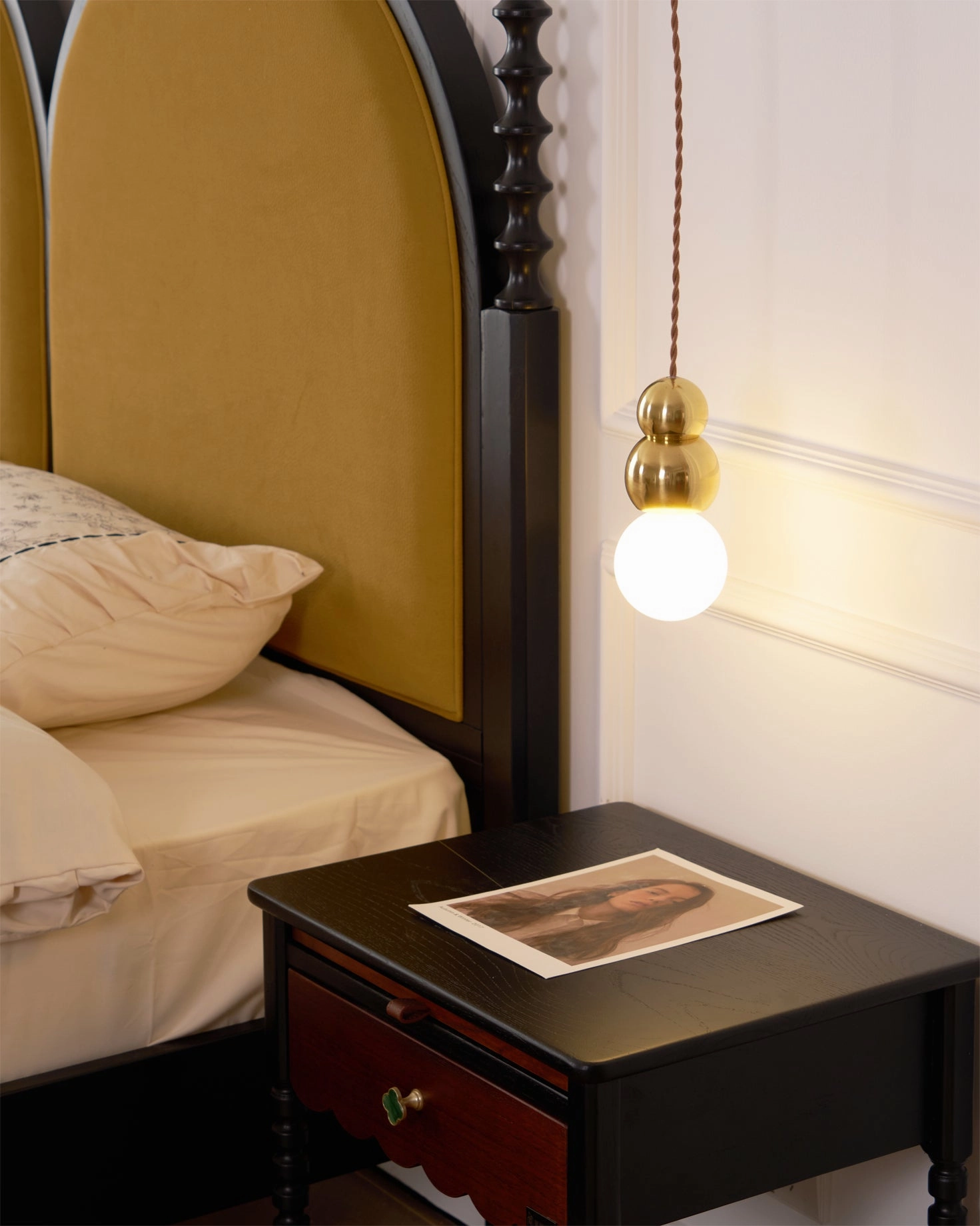 Ball Wall Lamp