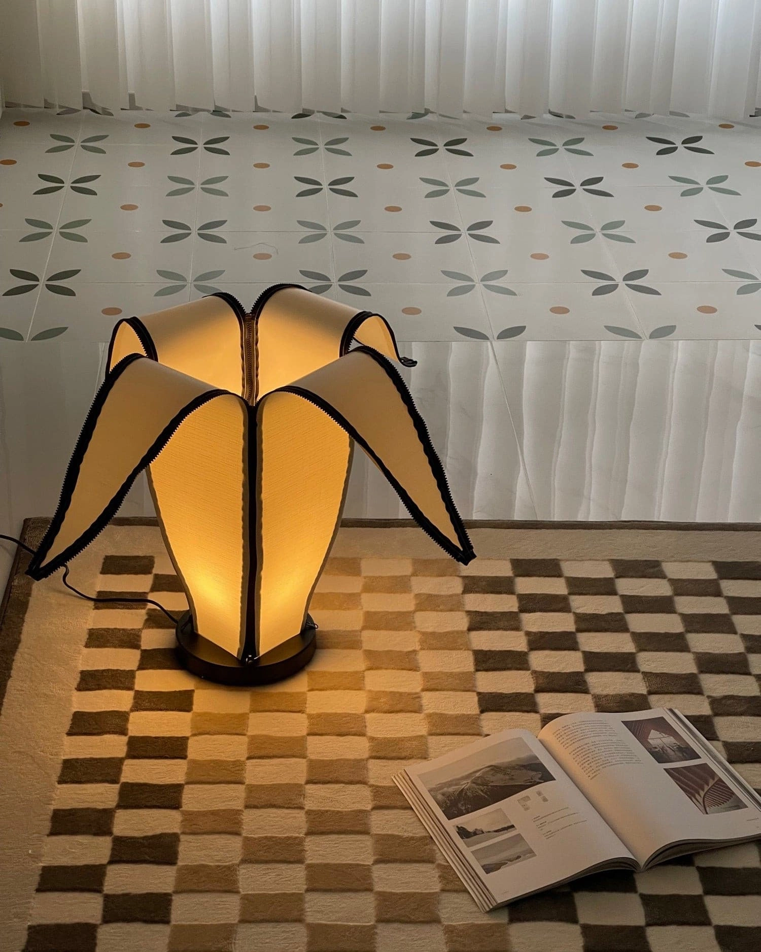 Banana Table Lamp
