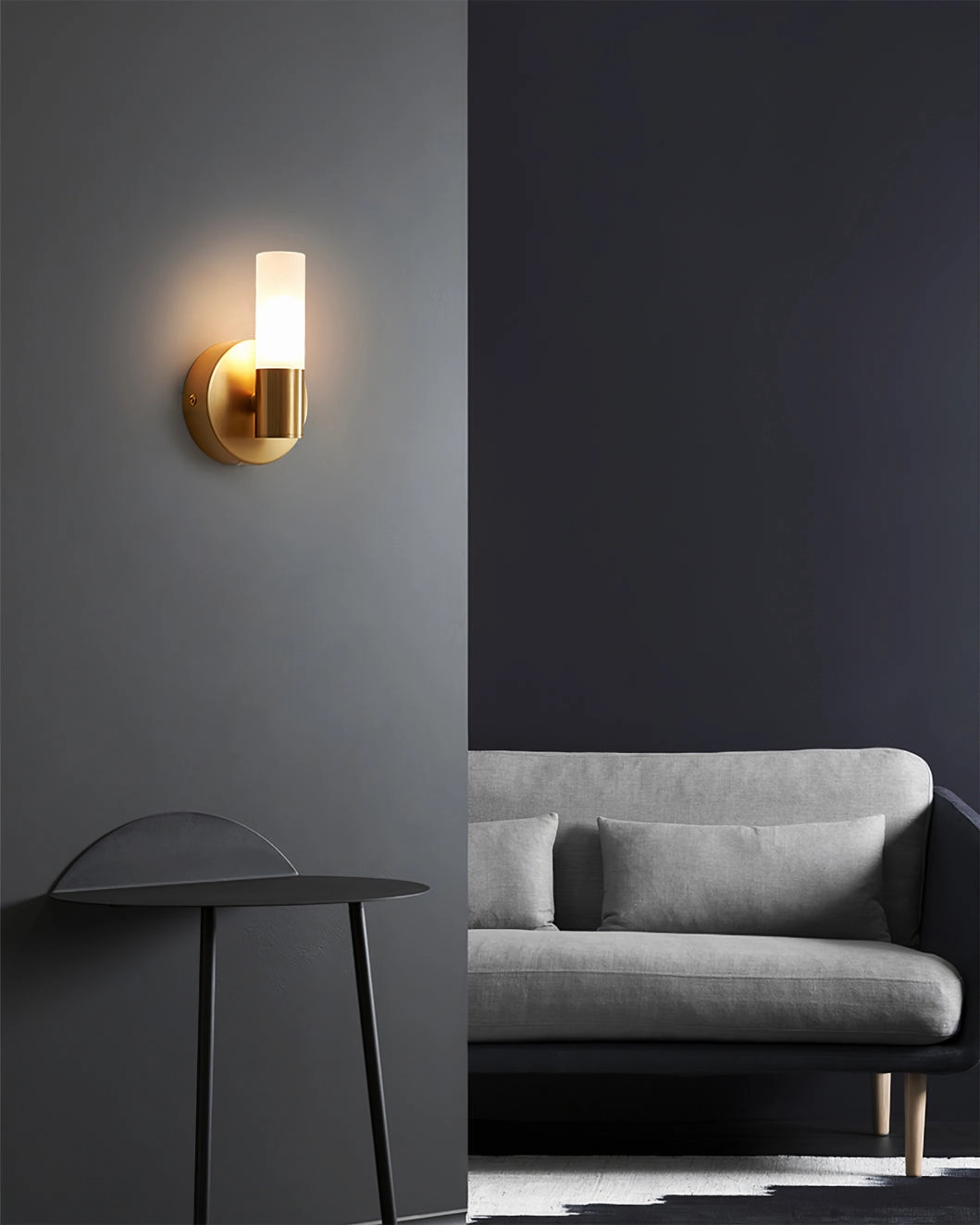 Barton Wall Lamp
