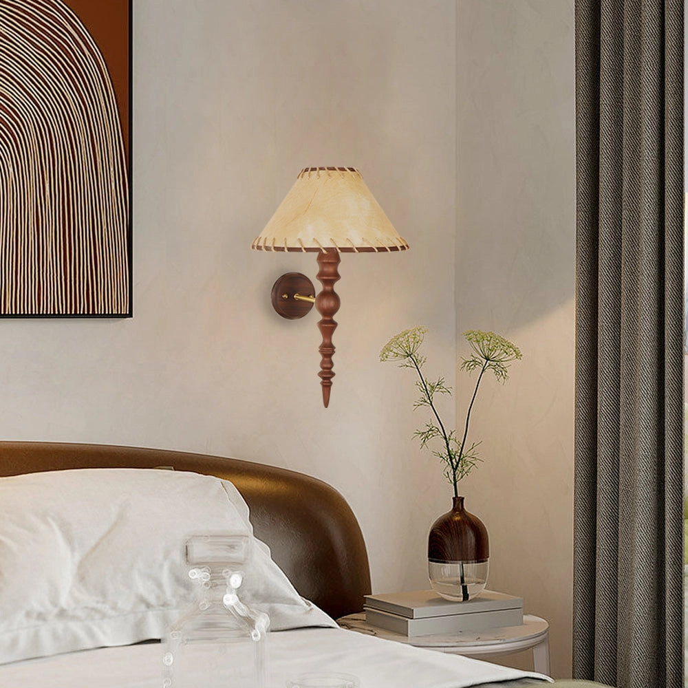 Basica Wall Lamp
