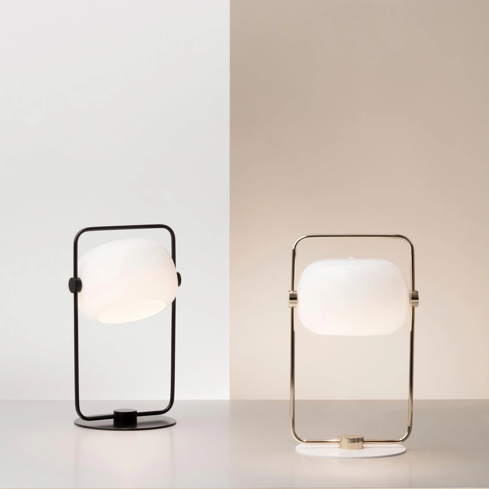Black Galet Table Lamp