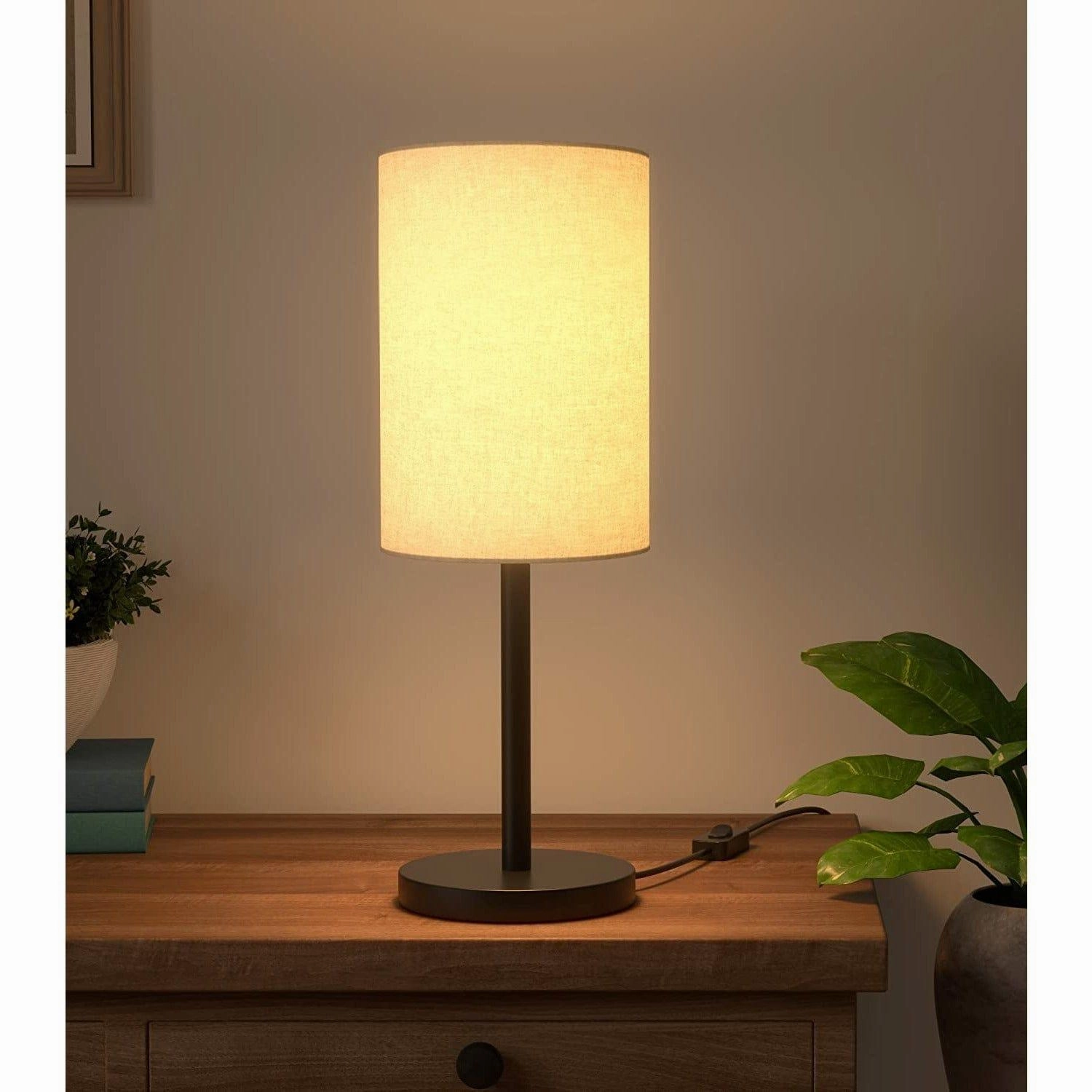 Black Sleek Table Lamp Cylindrical Shade