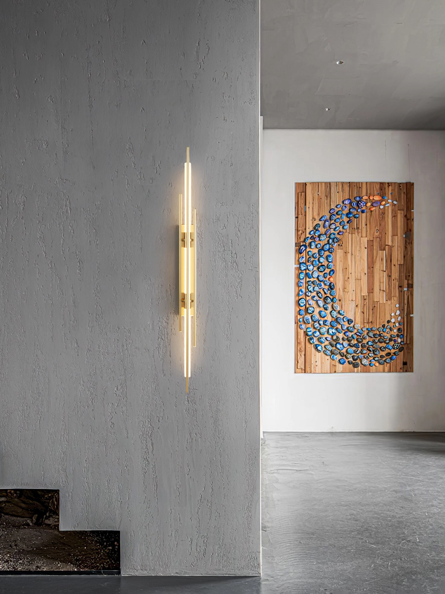 Brass Line Wall Lamp