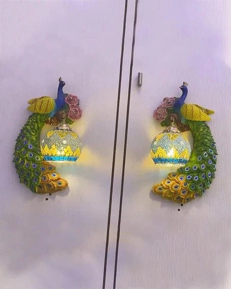 Bringing you one of our finest handcrafted pieces, The Hanging light is the perfect blend of artistic flair and modern appeal.
