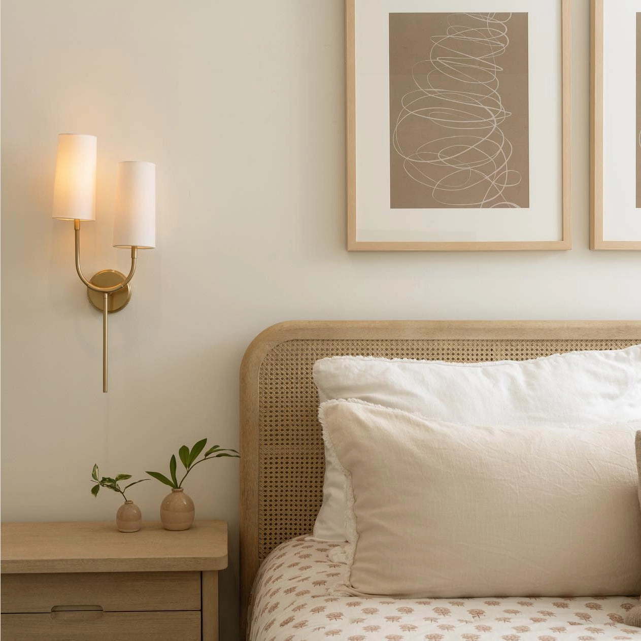 Brio Wall Light