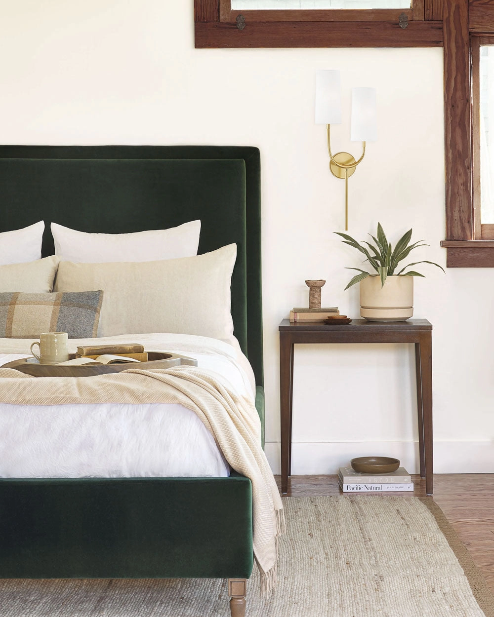 Brio Wall Light