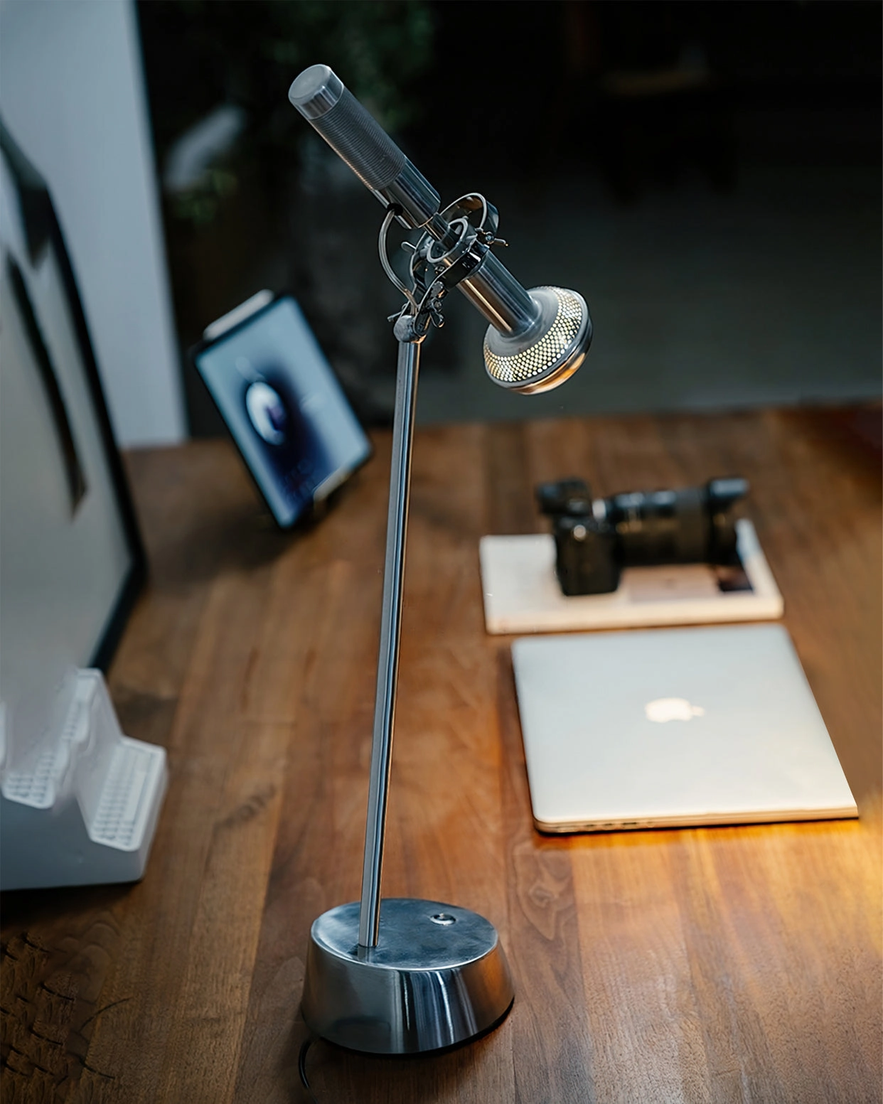 Bugsy Table Lamp
