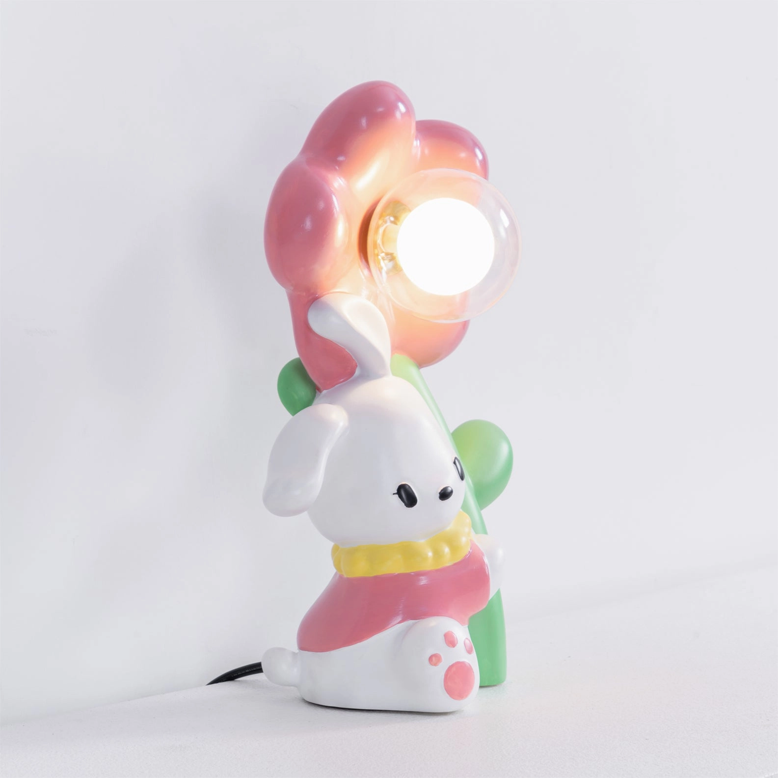 Bunny Flower Table Lamp